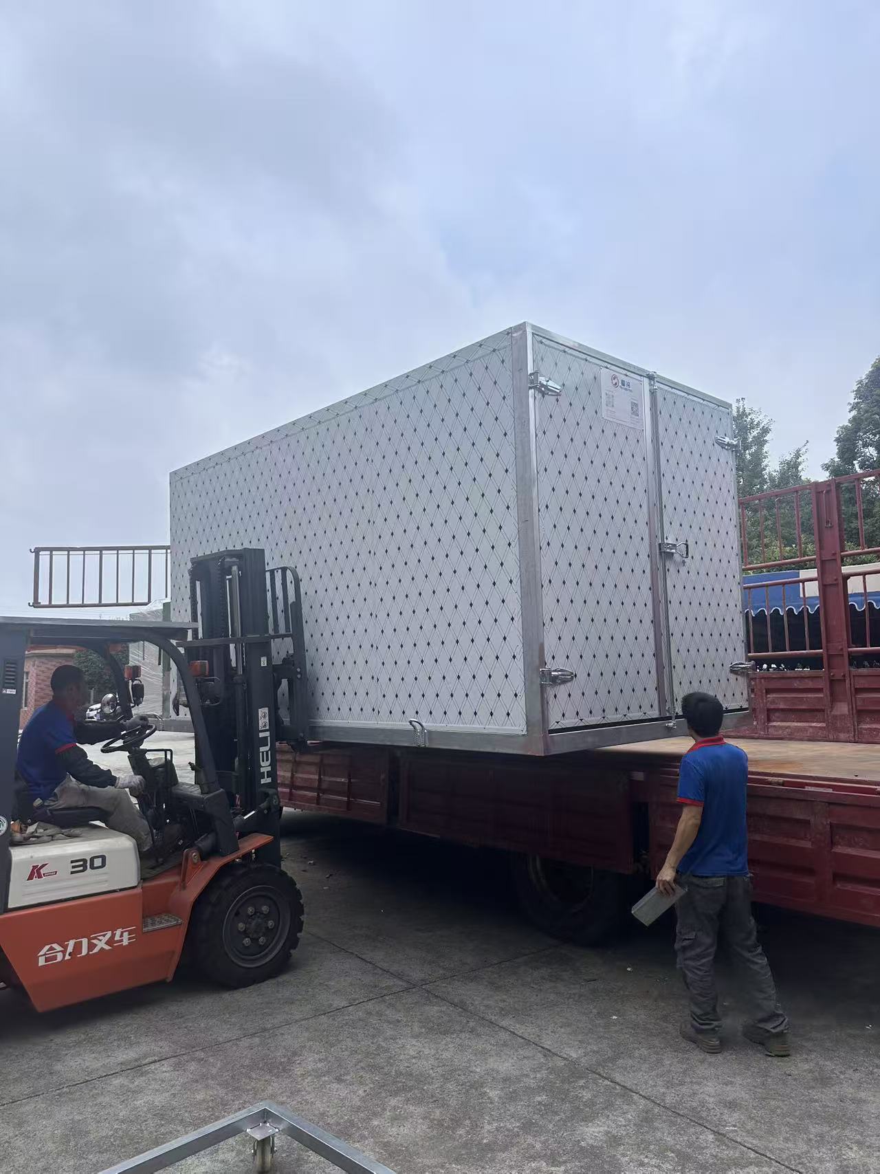 烘干房内部结构