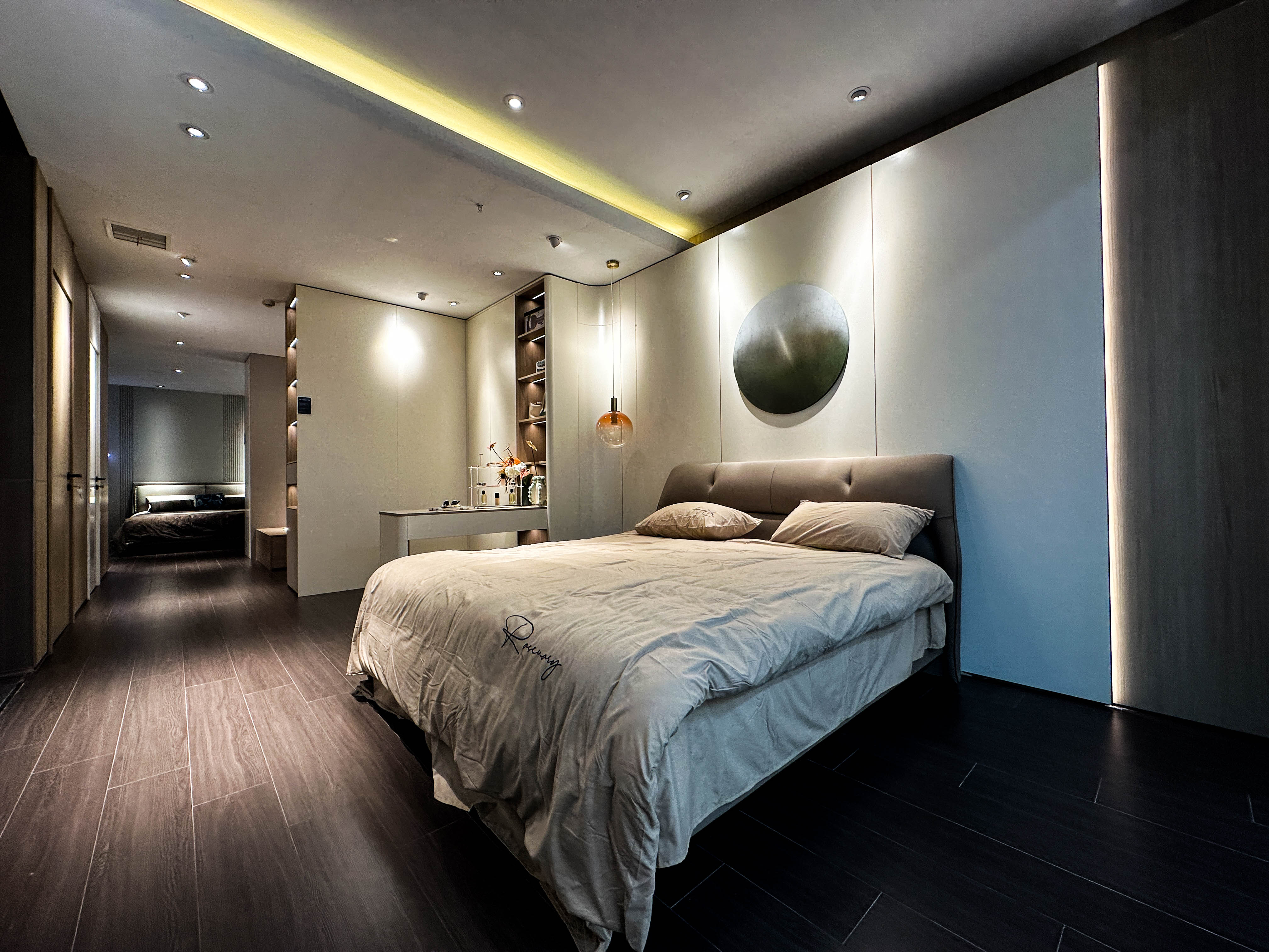 尚锦装饰定制工厂生产线