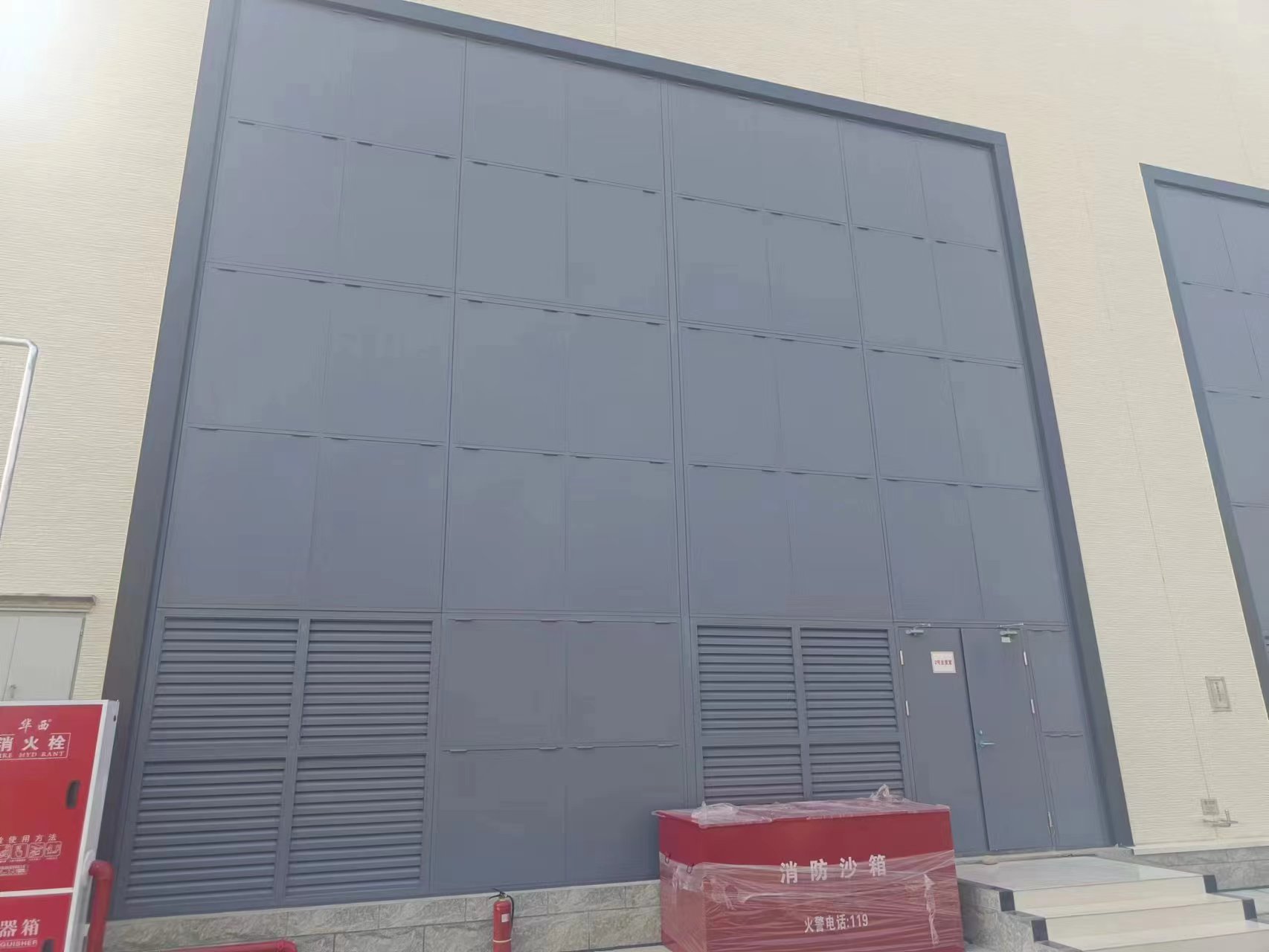 可拆卸式泄爆墙