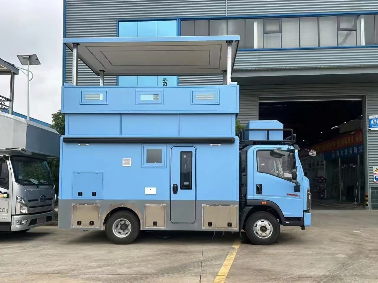 雅舒特长安猎手四驱皮卡升降顶房车外观