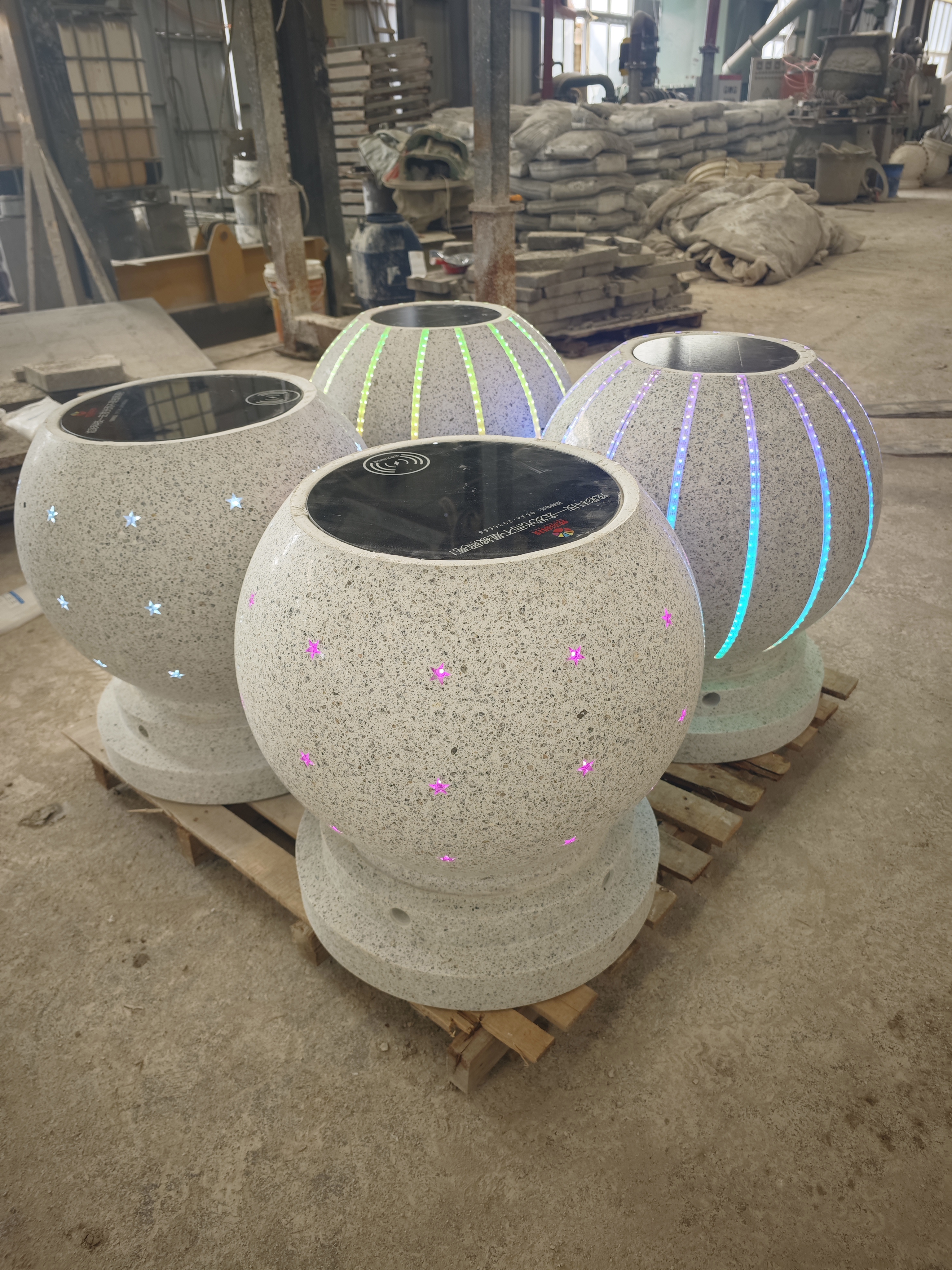 发光挡车球应用效果图