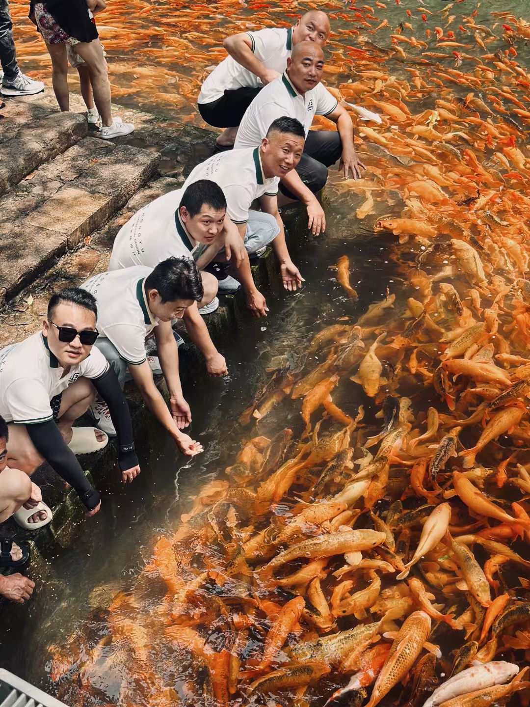 设计师与业主进行方案深度沟通