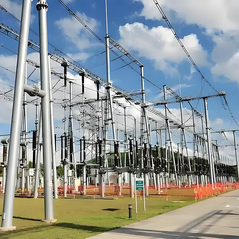 电力塔安装现场