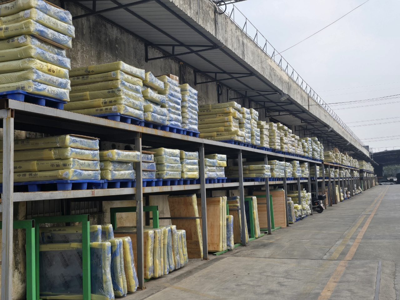 高端断桥系统窗展示