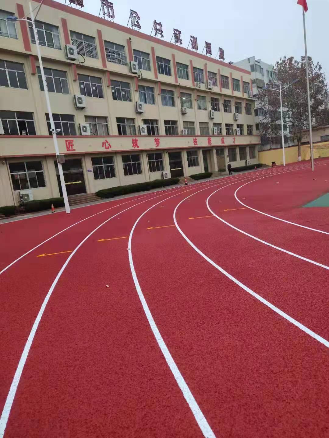 武汉站混合型跑道 - 一站式服务