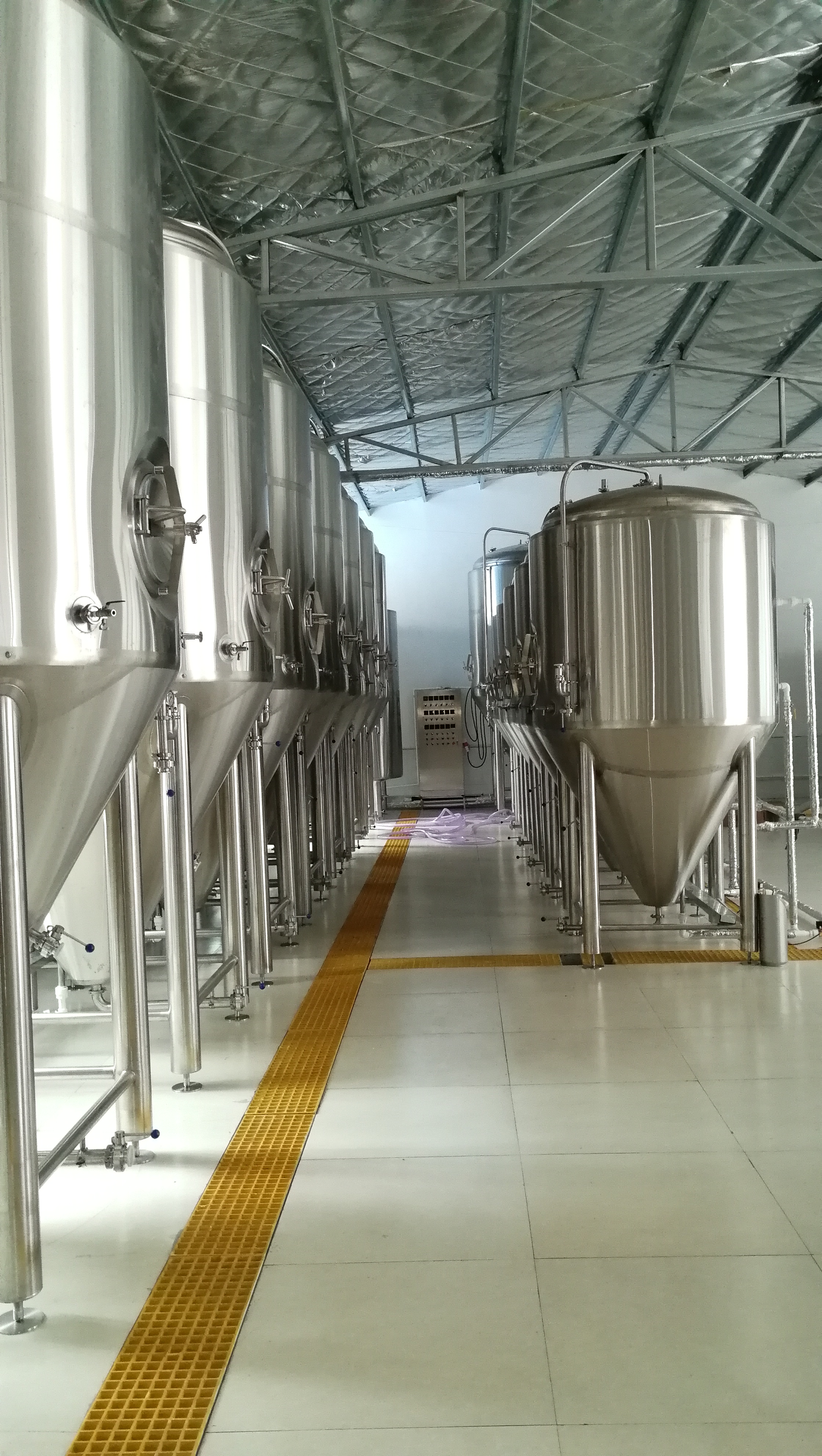 精酿啤酒设备控制系统界面示意