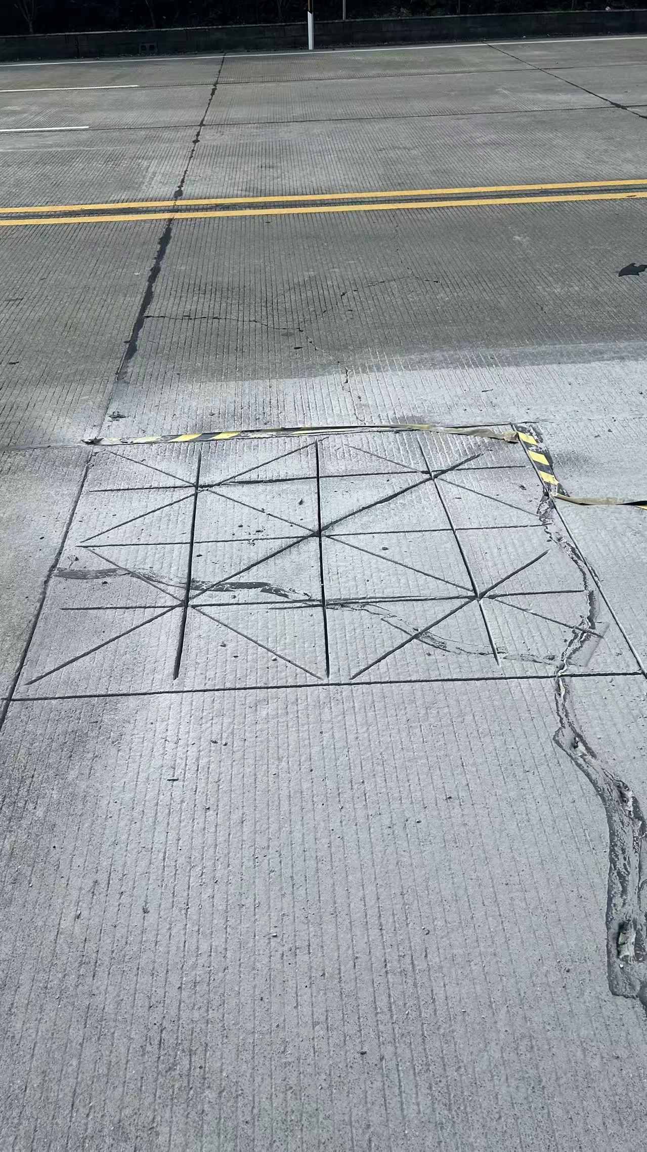 道路养护材料应用实景