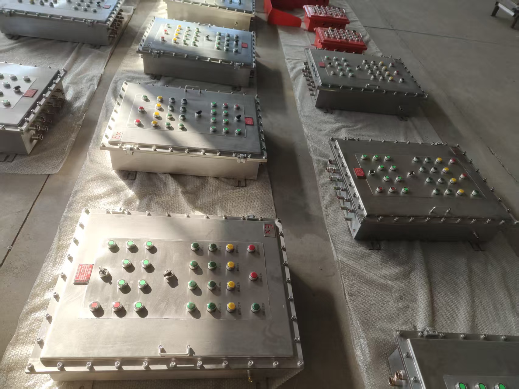 防爆开关箱产品示例