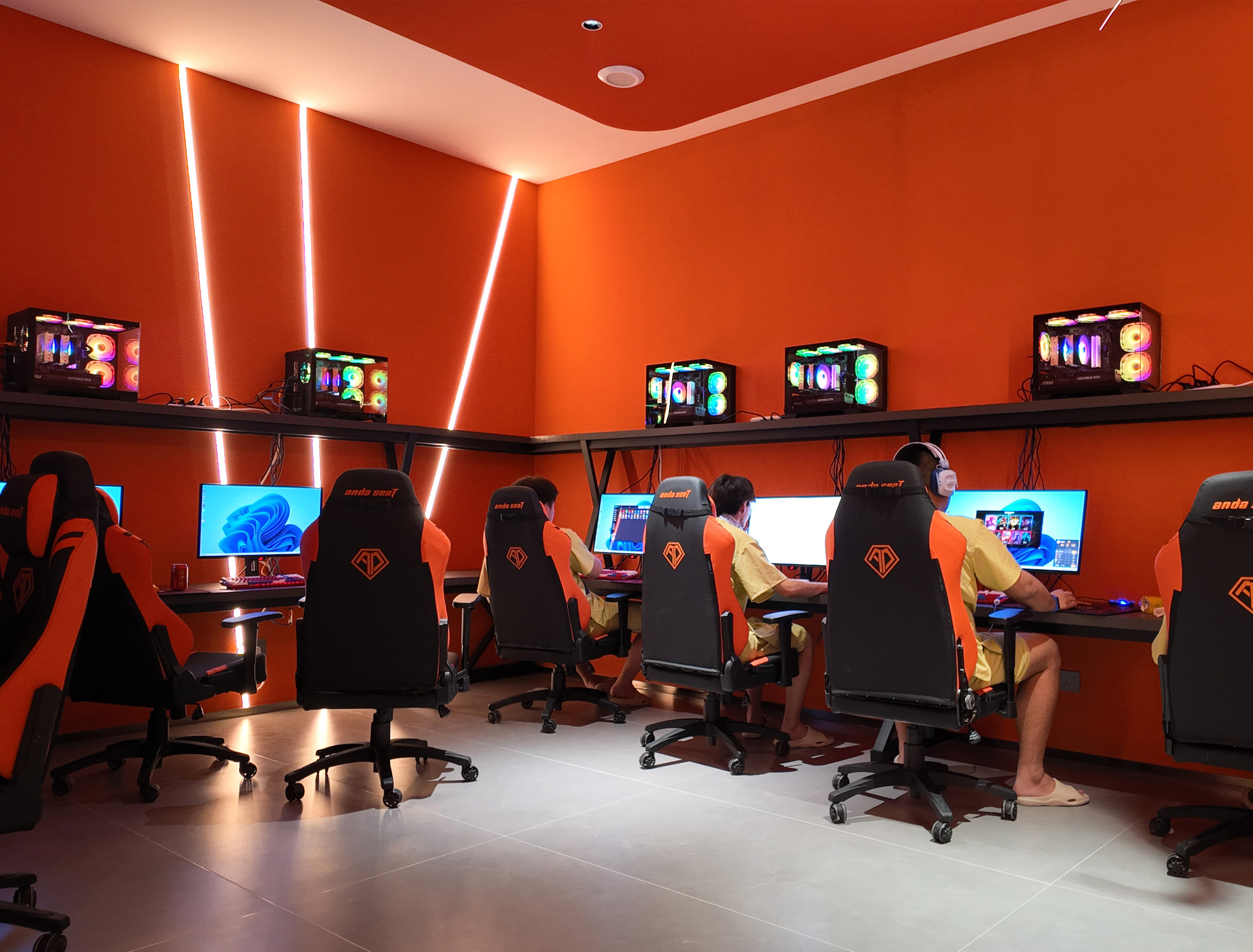 电竞区.jpg