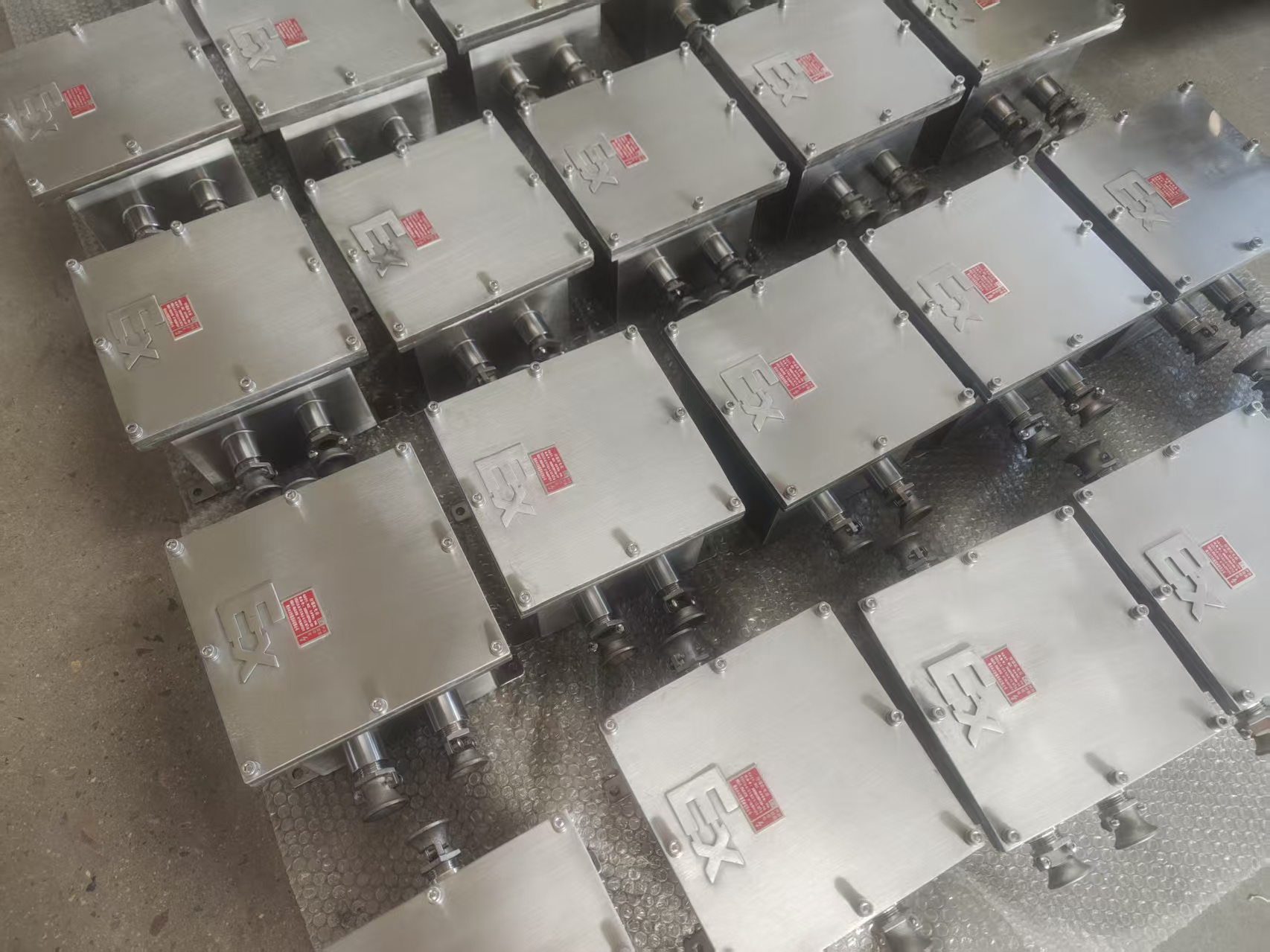应用于重工业环境的防爆仪表箱