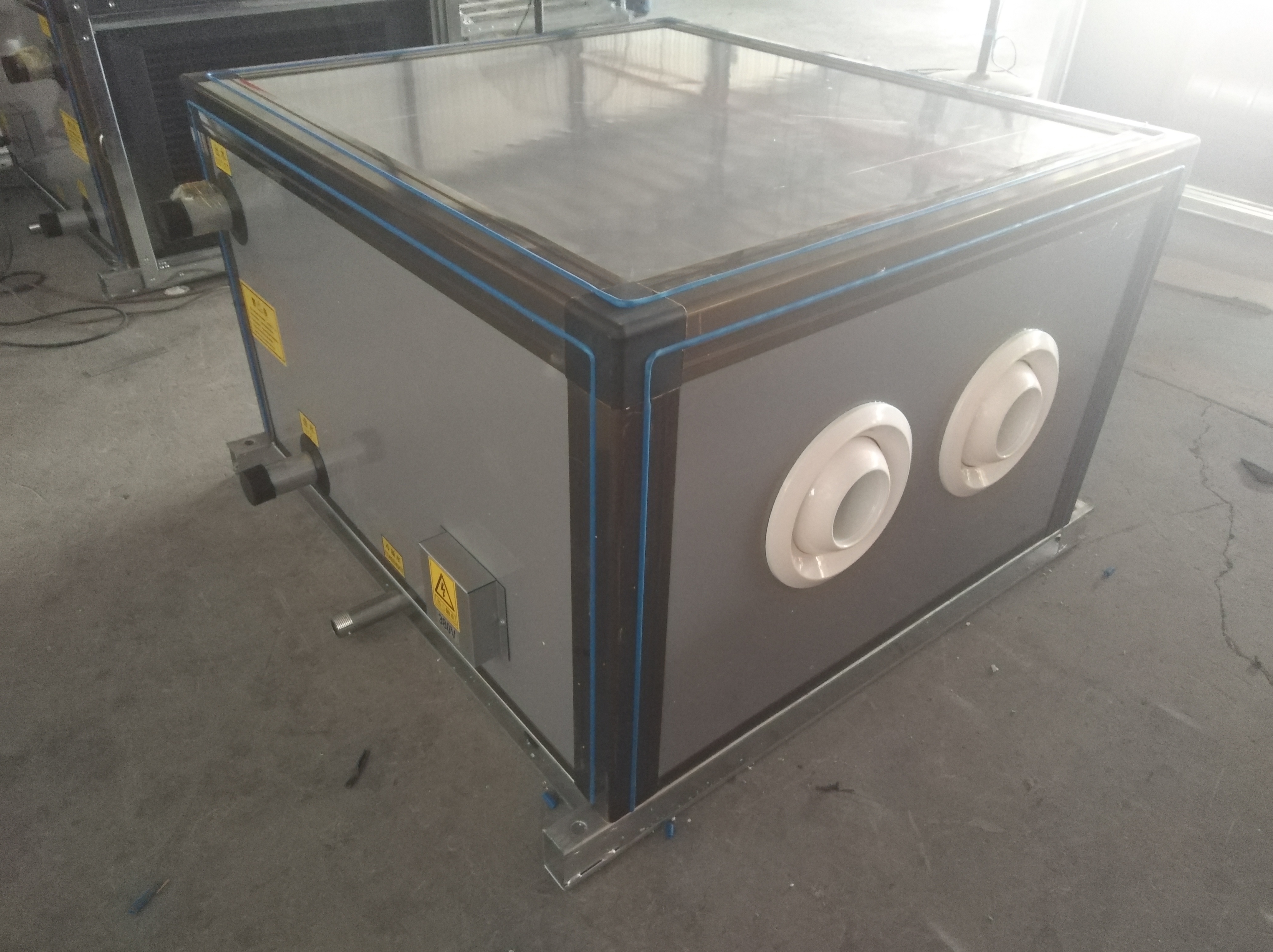 工业用大型组合式恒温恒湿空调机组应用现场