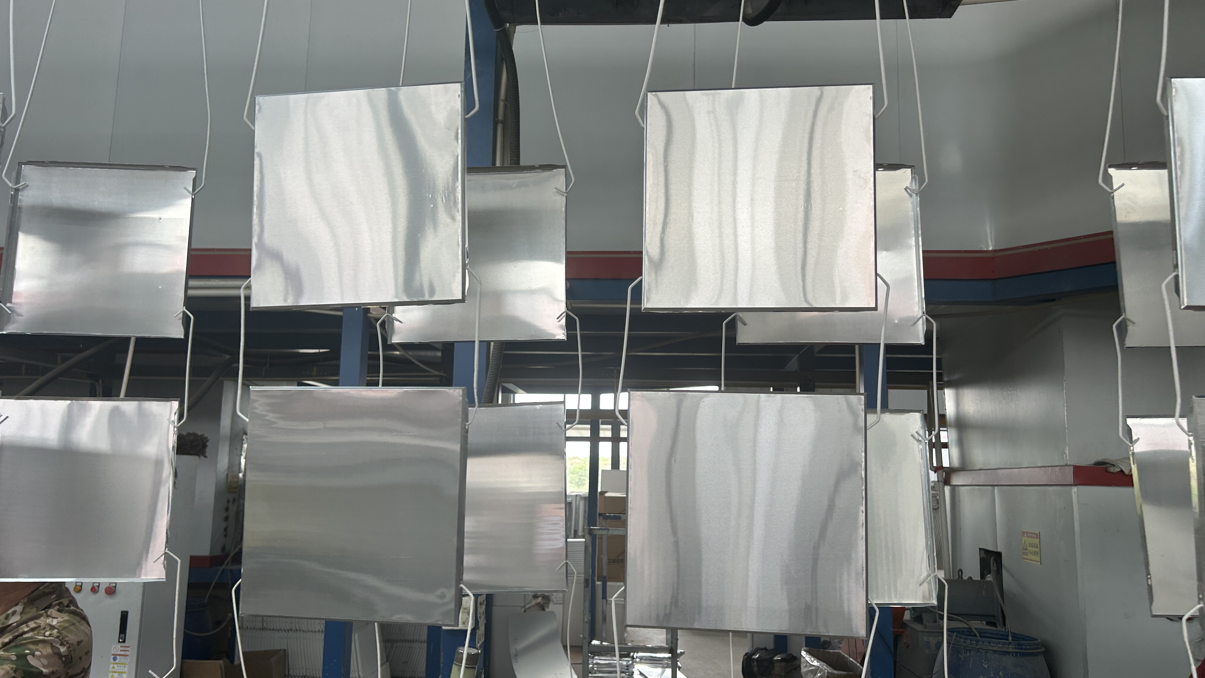 铝扣板成品特写2.jpg