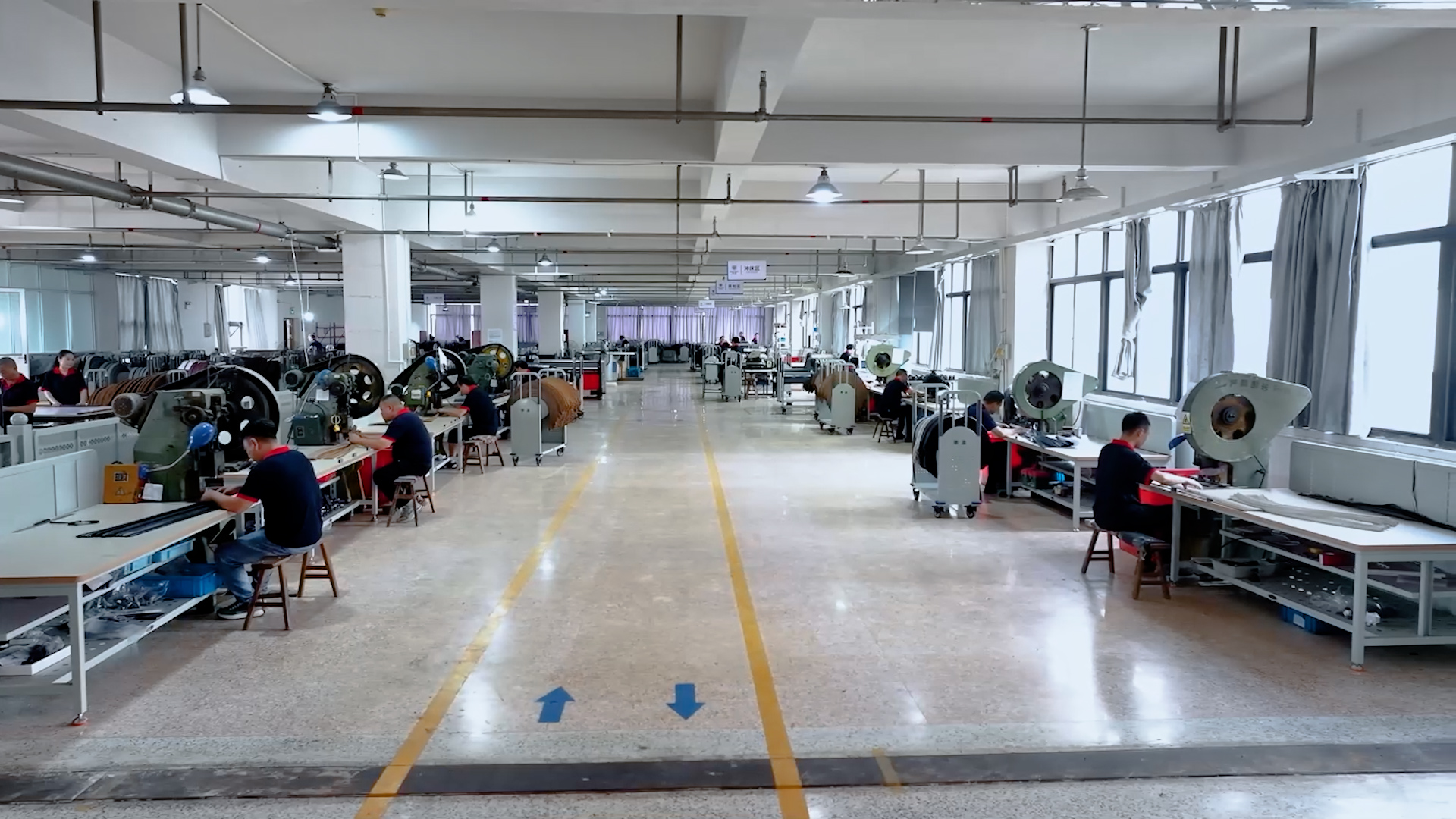 展示腰带产品设计或成品