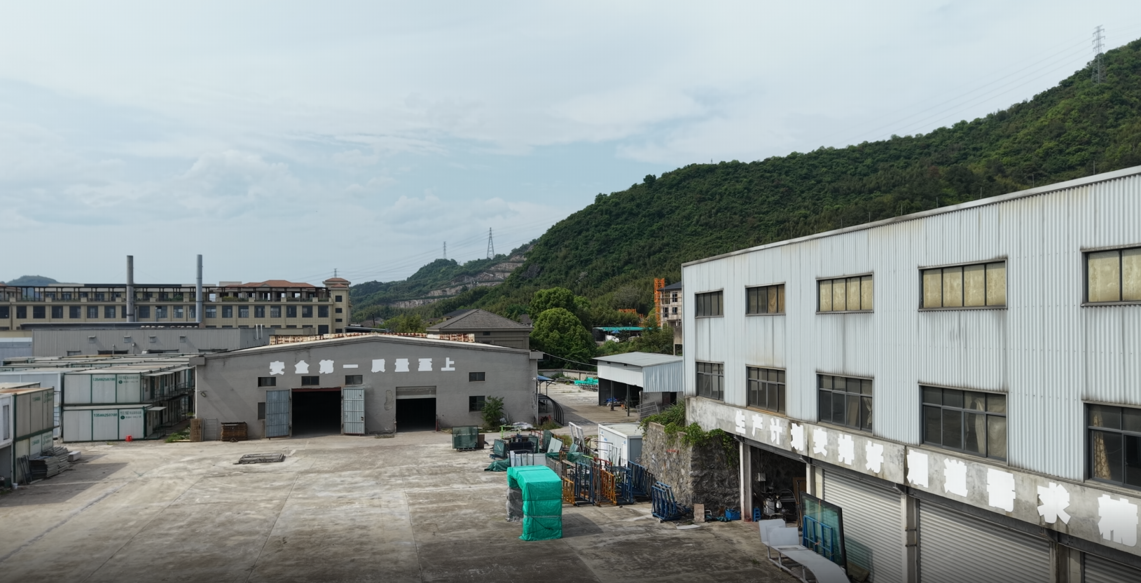 工厂车间实拍.png