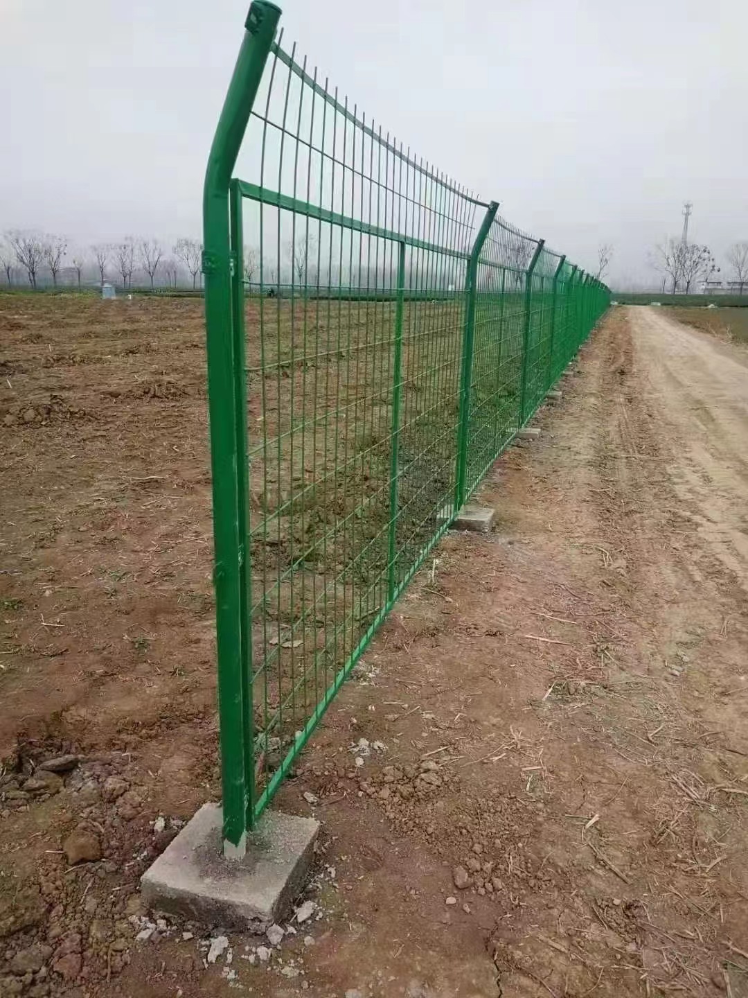 坚固可靠的护栏细节