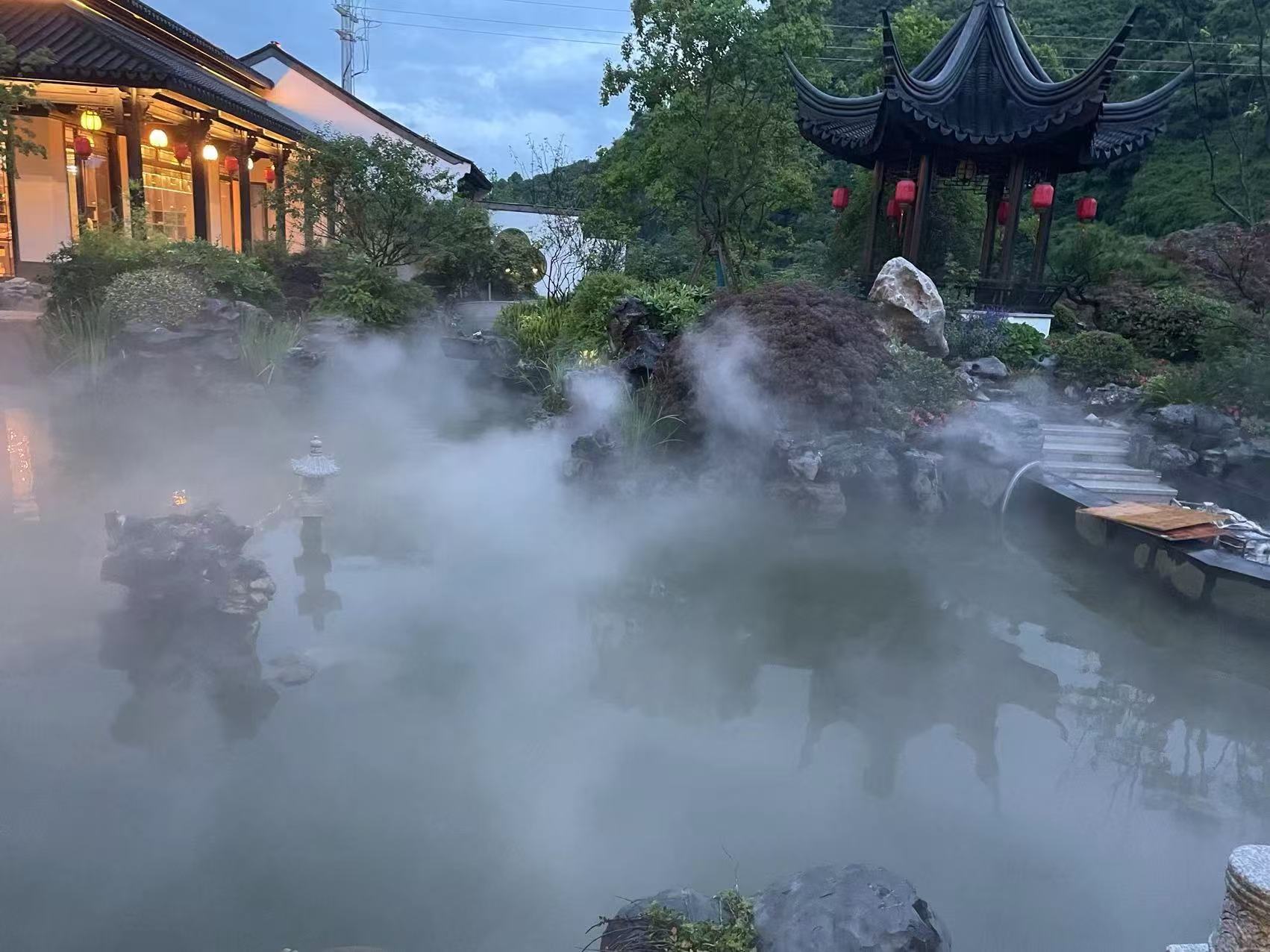 喷淋除臭设备核心高压主机工作示意图