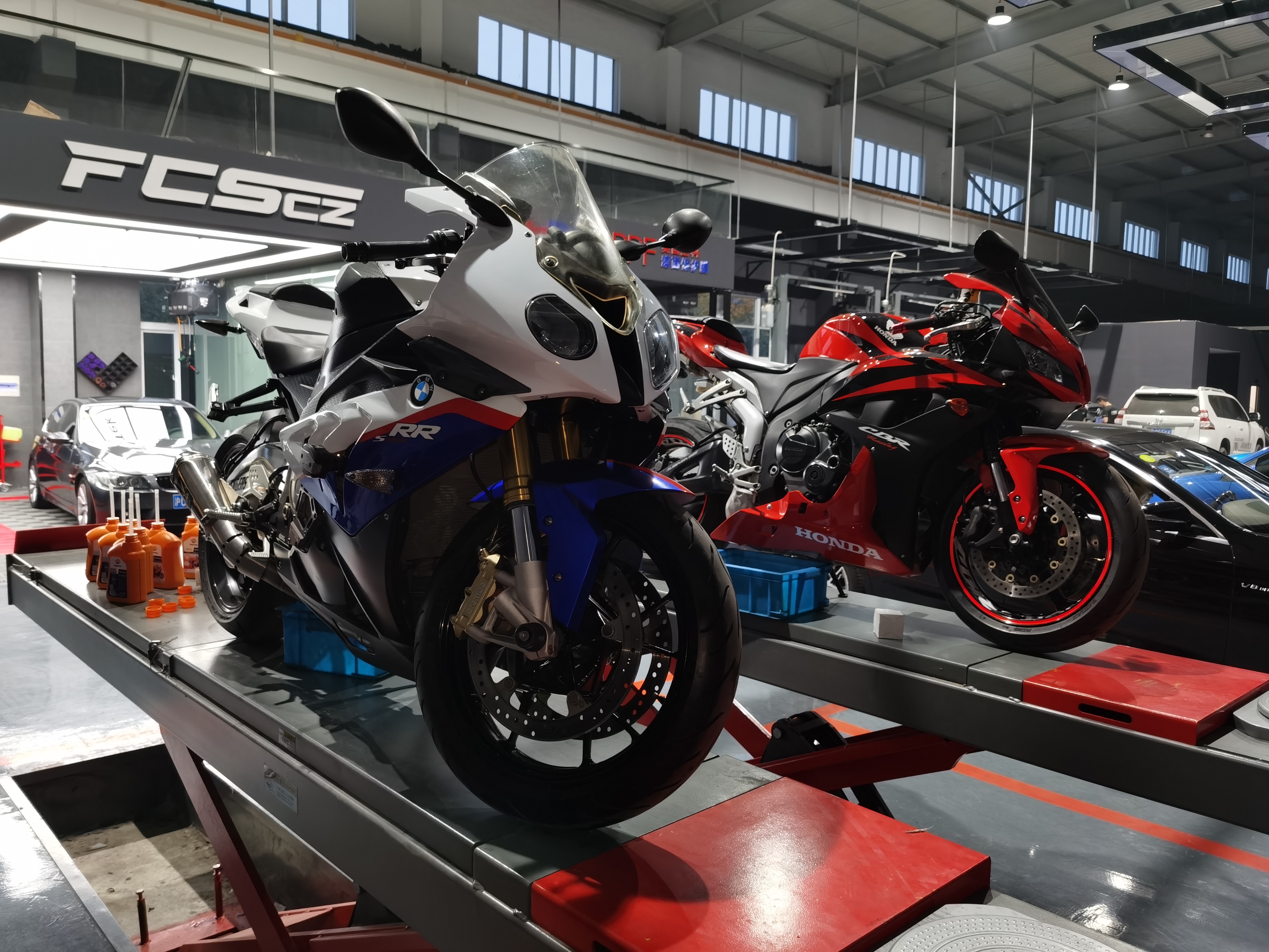 宝马S1000RR 本田CBR600保养
