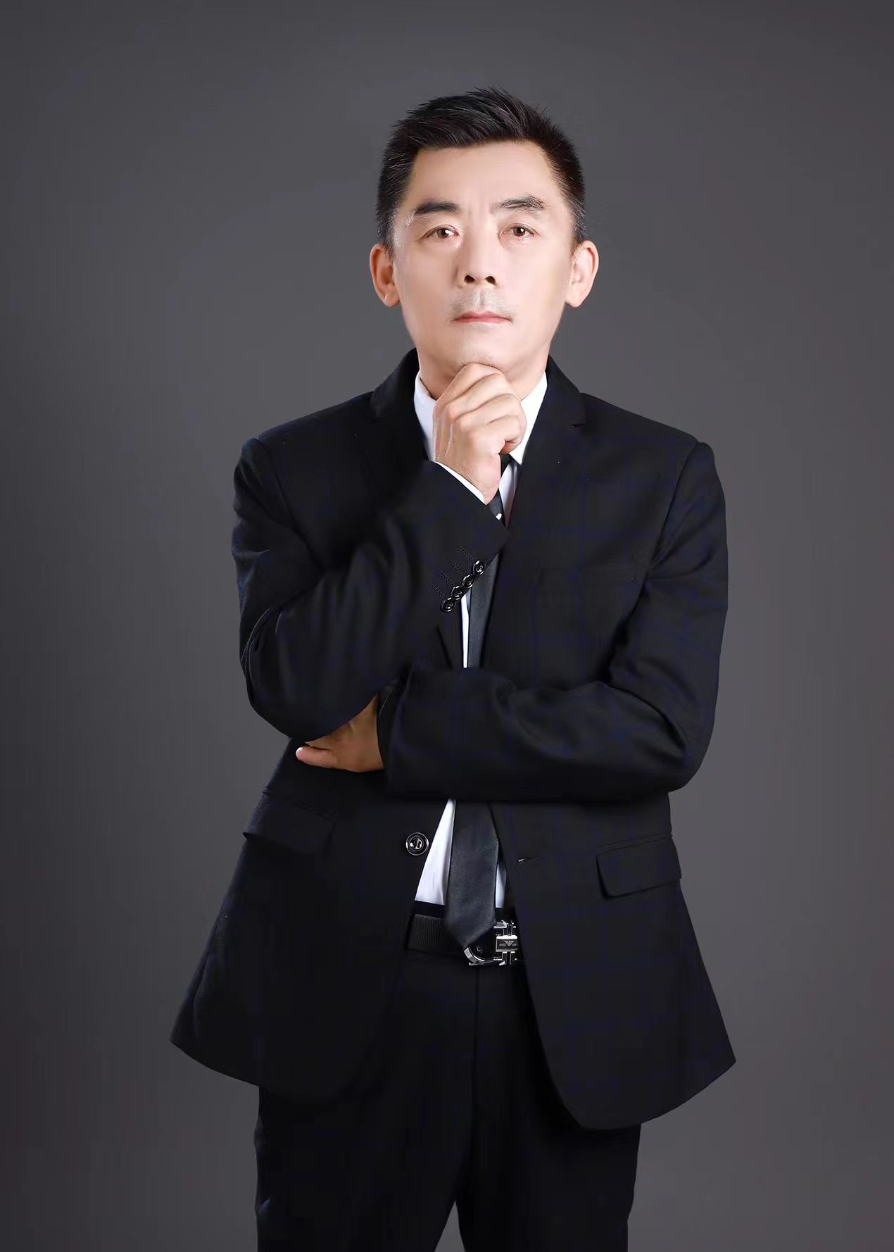 李同建律师接受客户咨询