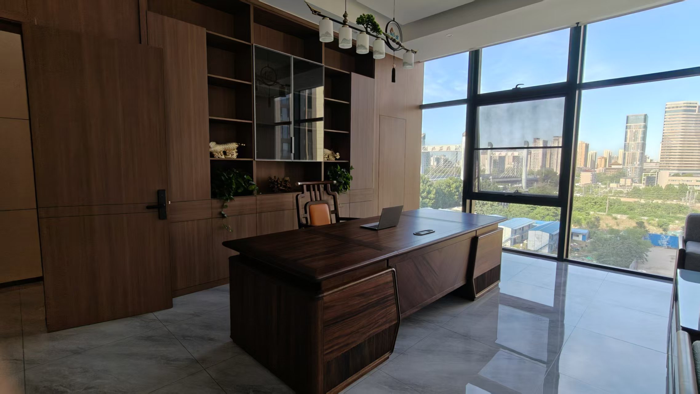 直播运营团队工作场景
