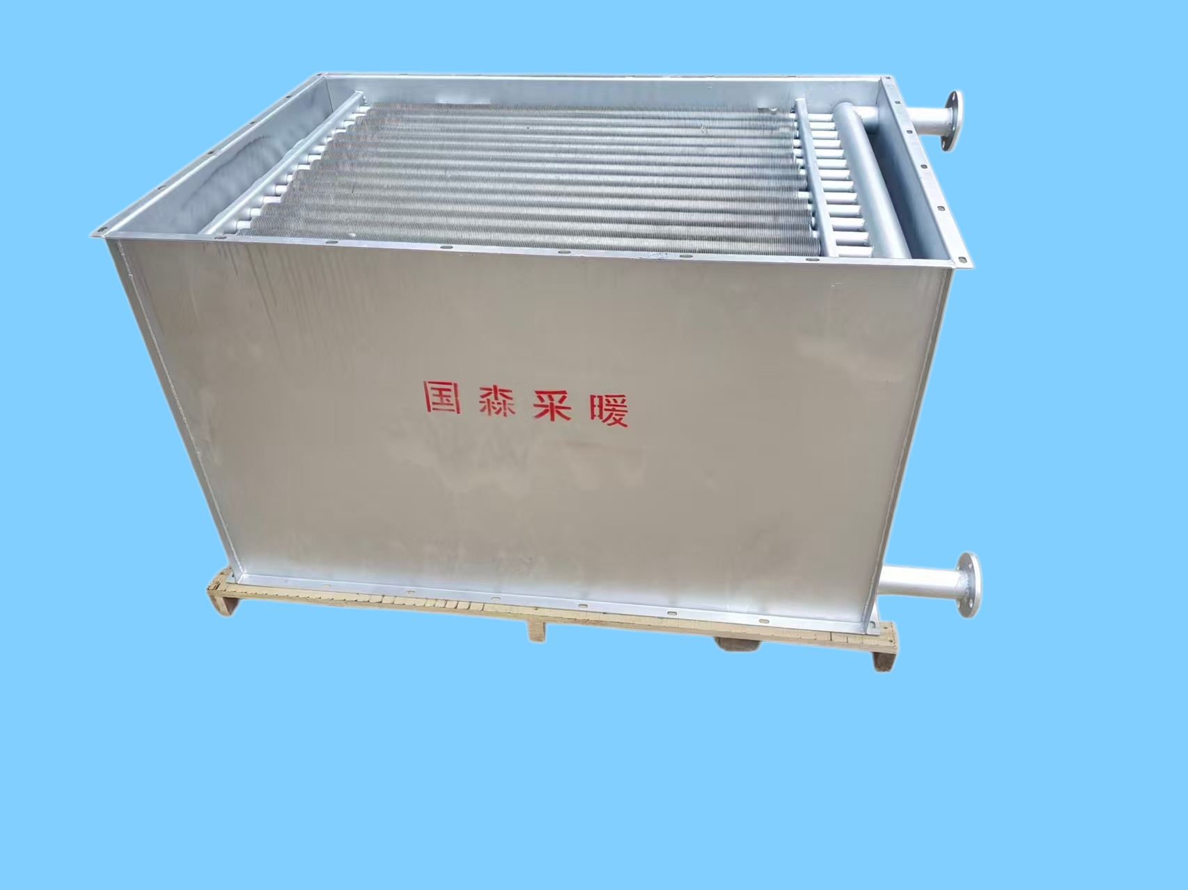 钢制翅片管散热器外观