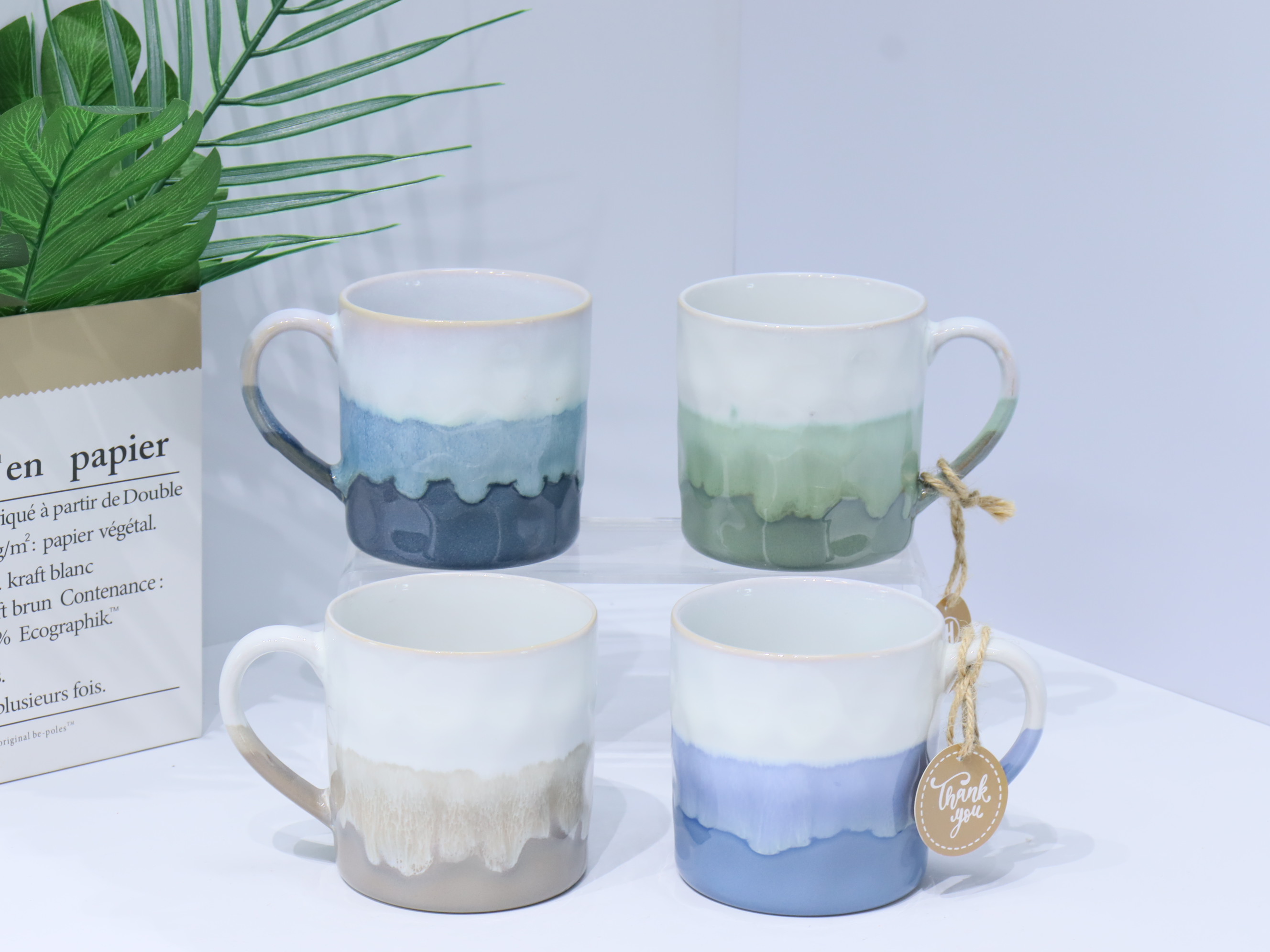 展示陶瓷产品的高清细节与光滑釉面
