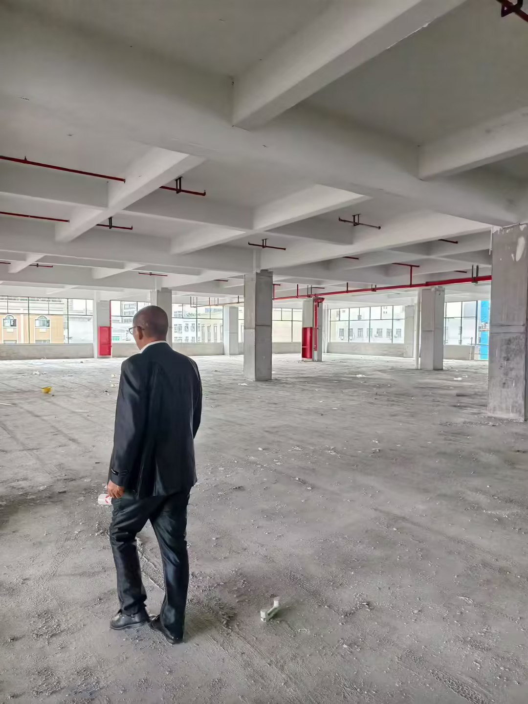 施工队工作场景