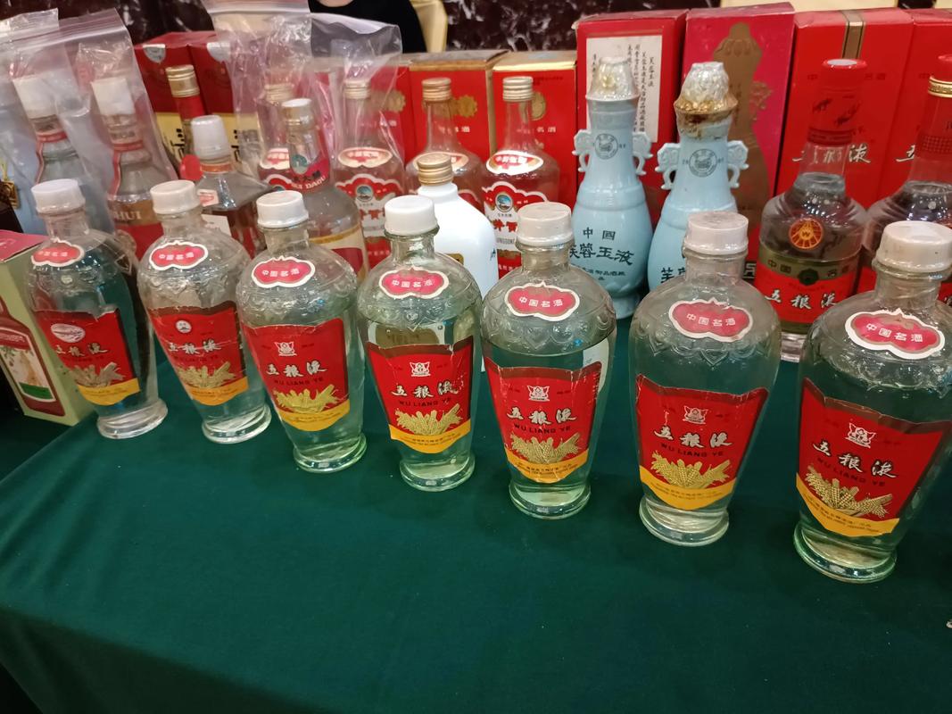 专业鉴定团队工作实景