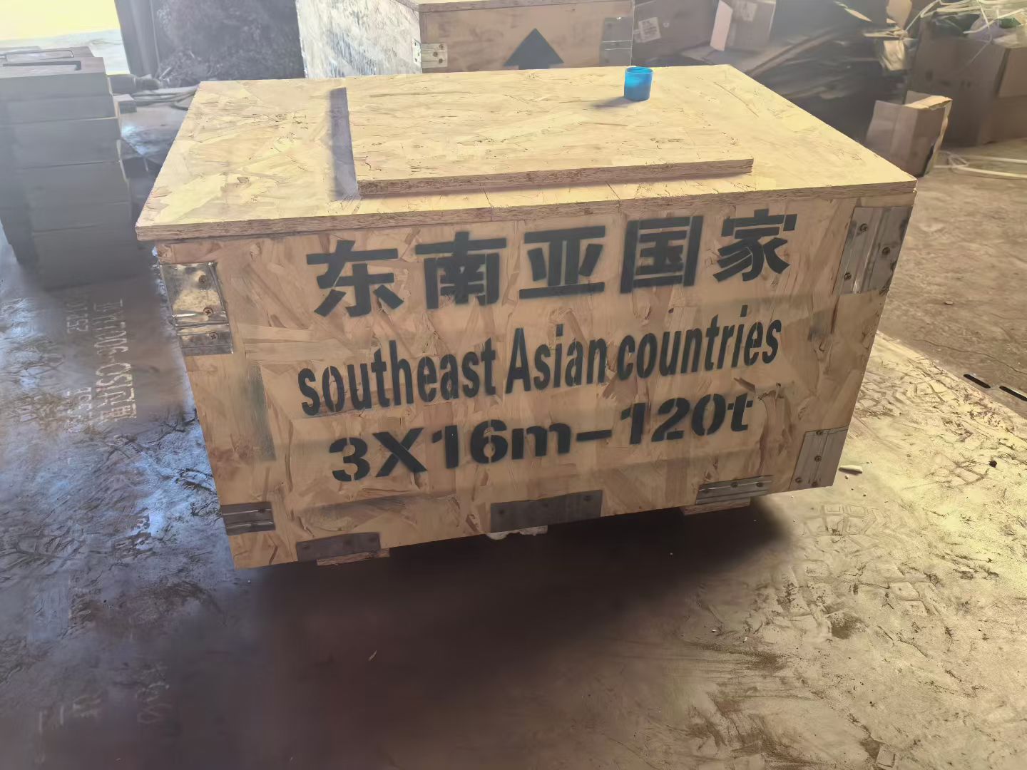 定制化大型电子汽车衡安装现场
