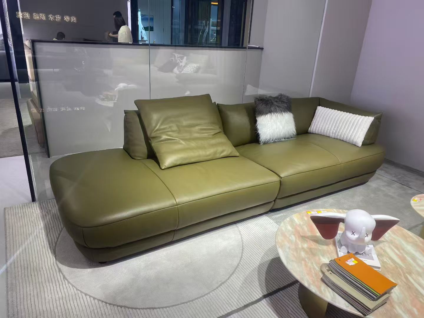 现代化家具生产车间