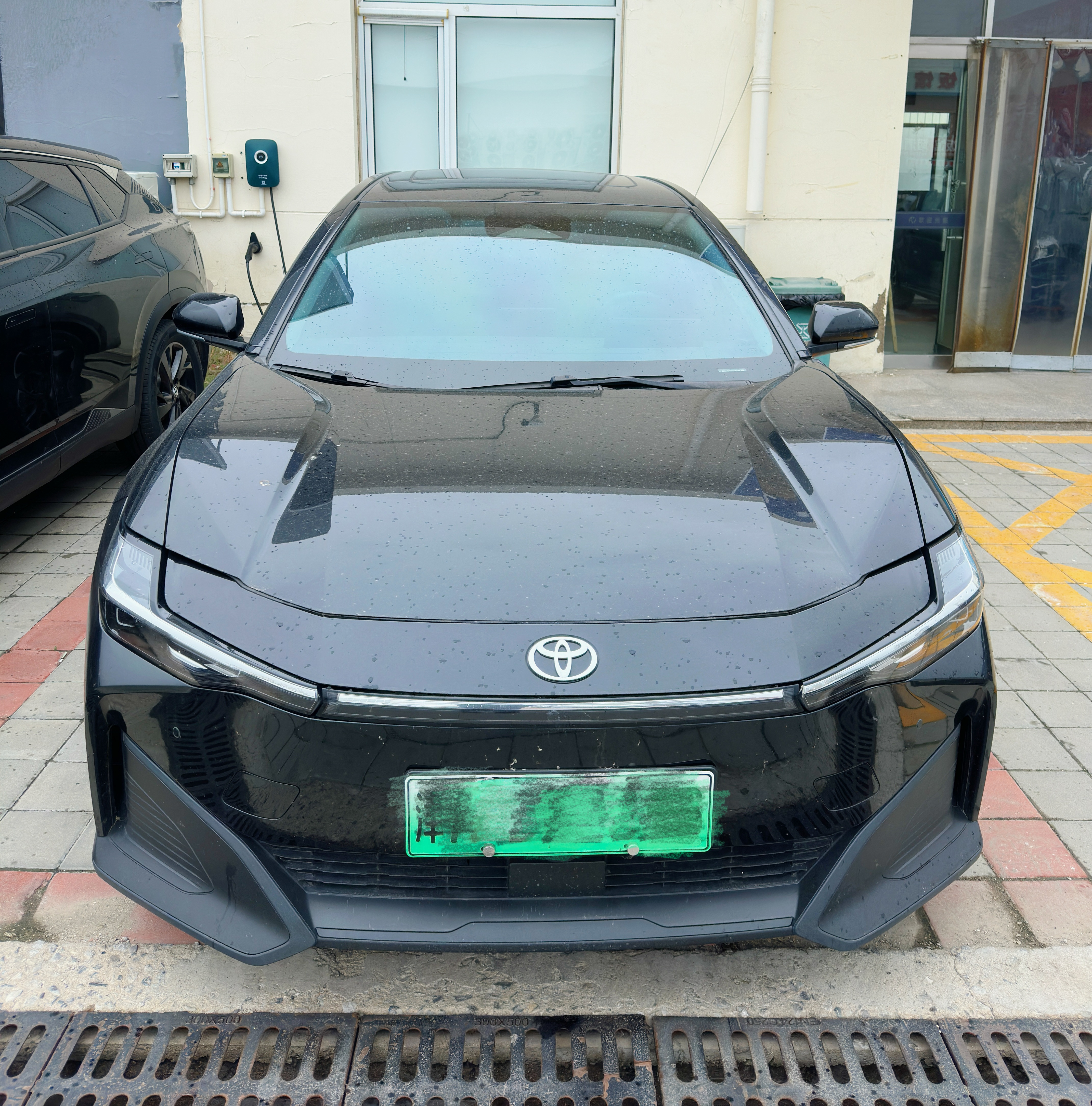 和平街丰田BZ3