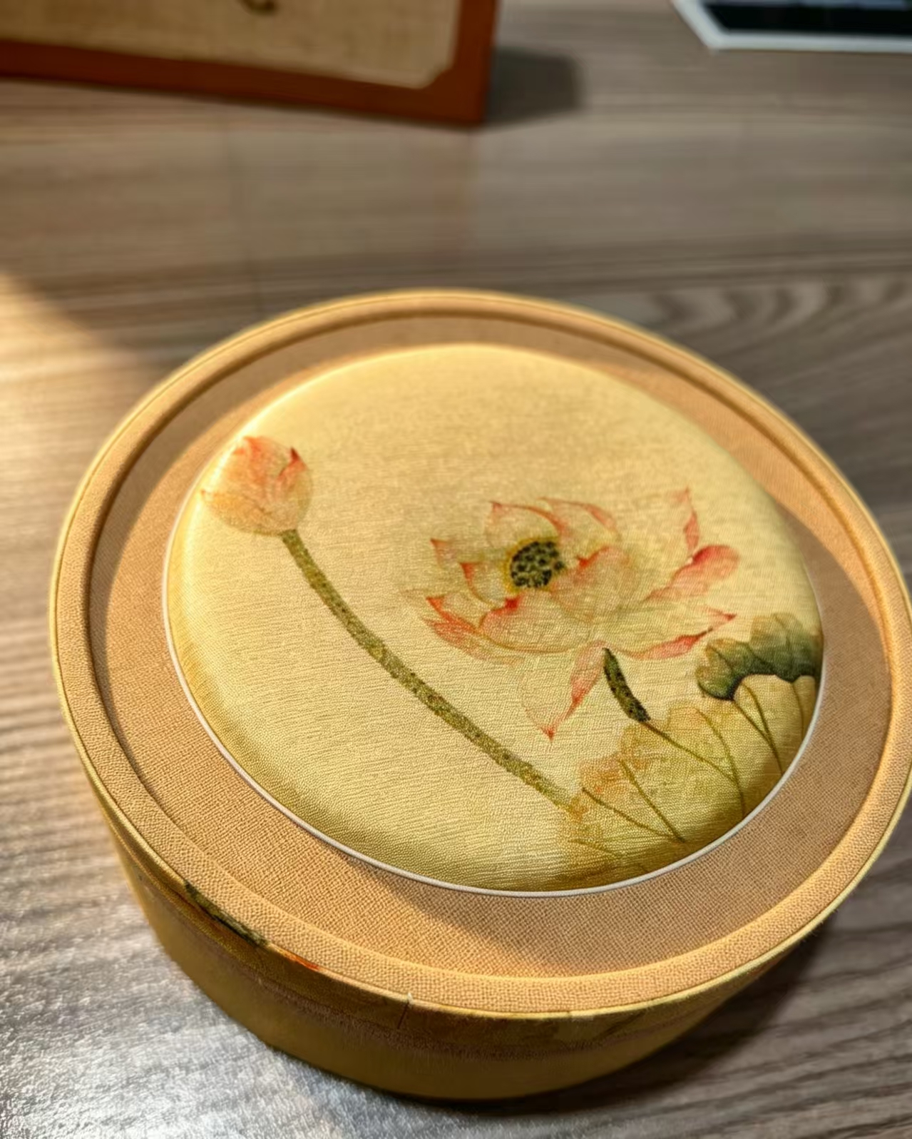 金盒子箱包产品示例一