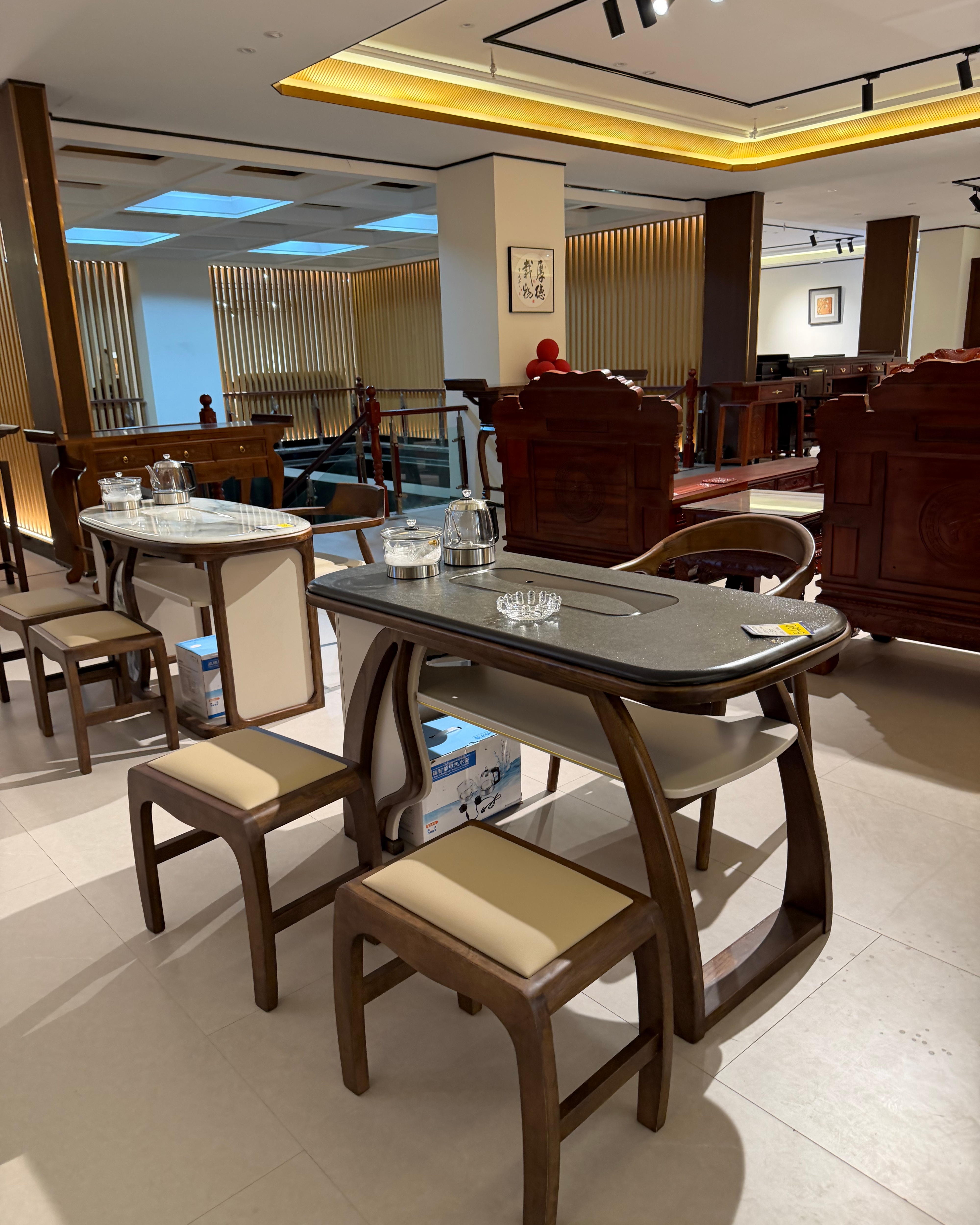 曲靖林洋家具万平实体展厅一景