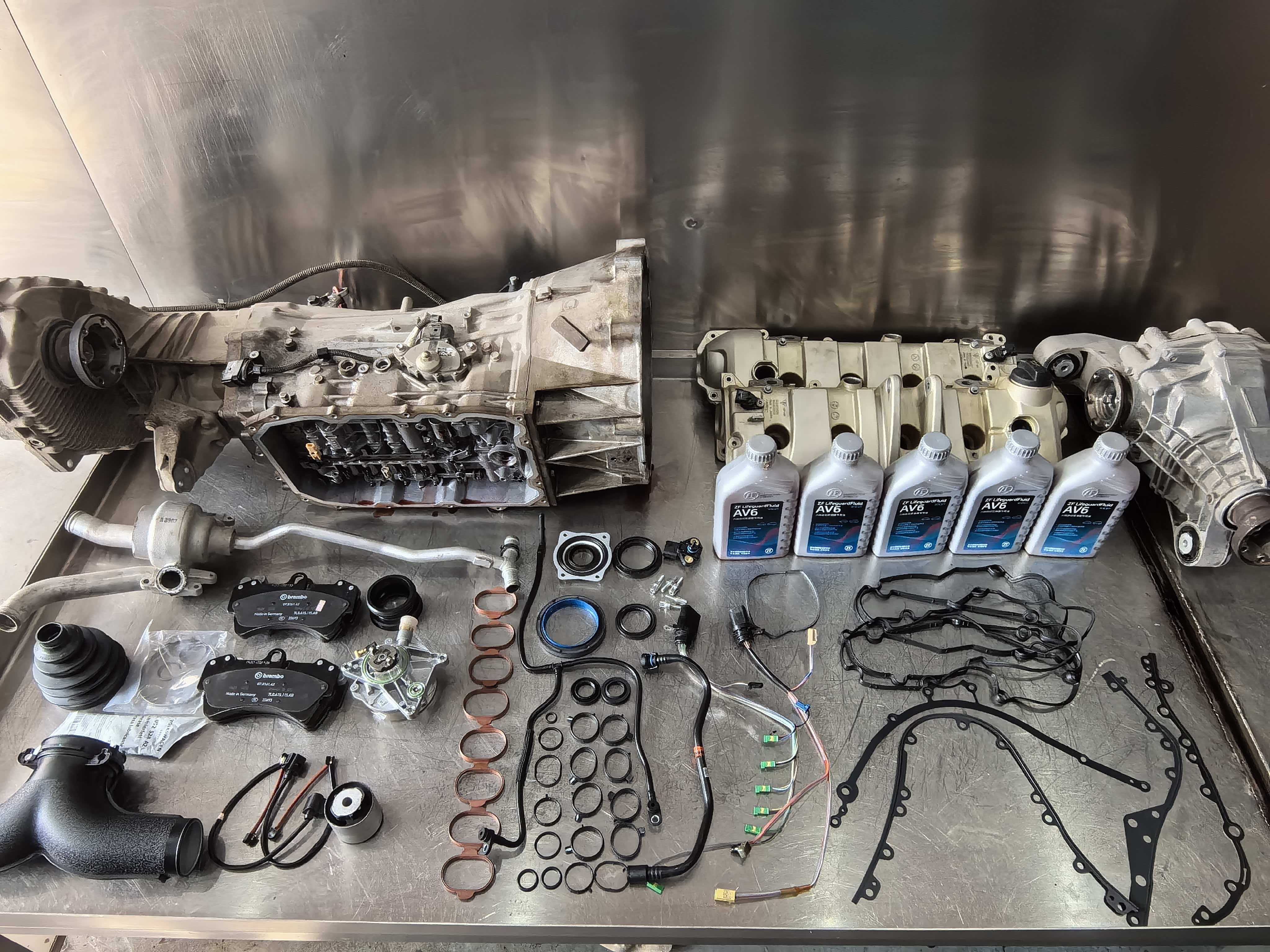 保时捷卡宴TURBO变速箱维修