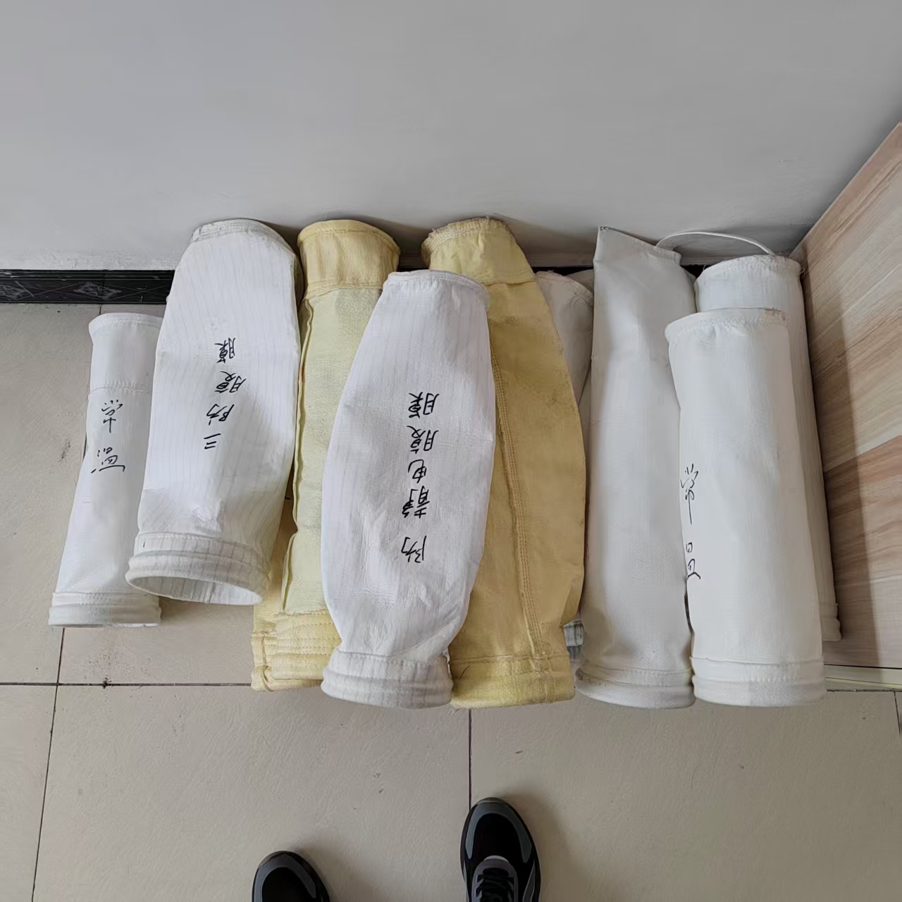 玻璃纤维高温布袋产品展示