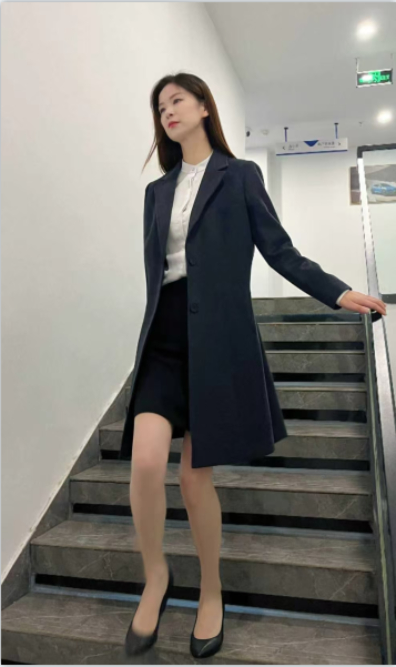 女士职业套裙.png