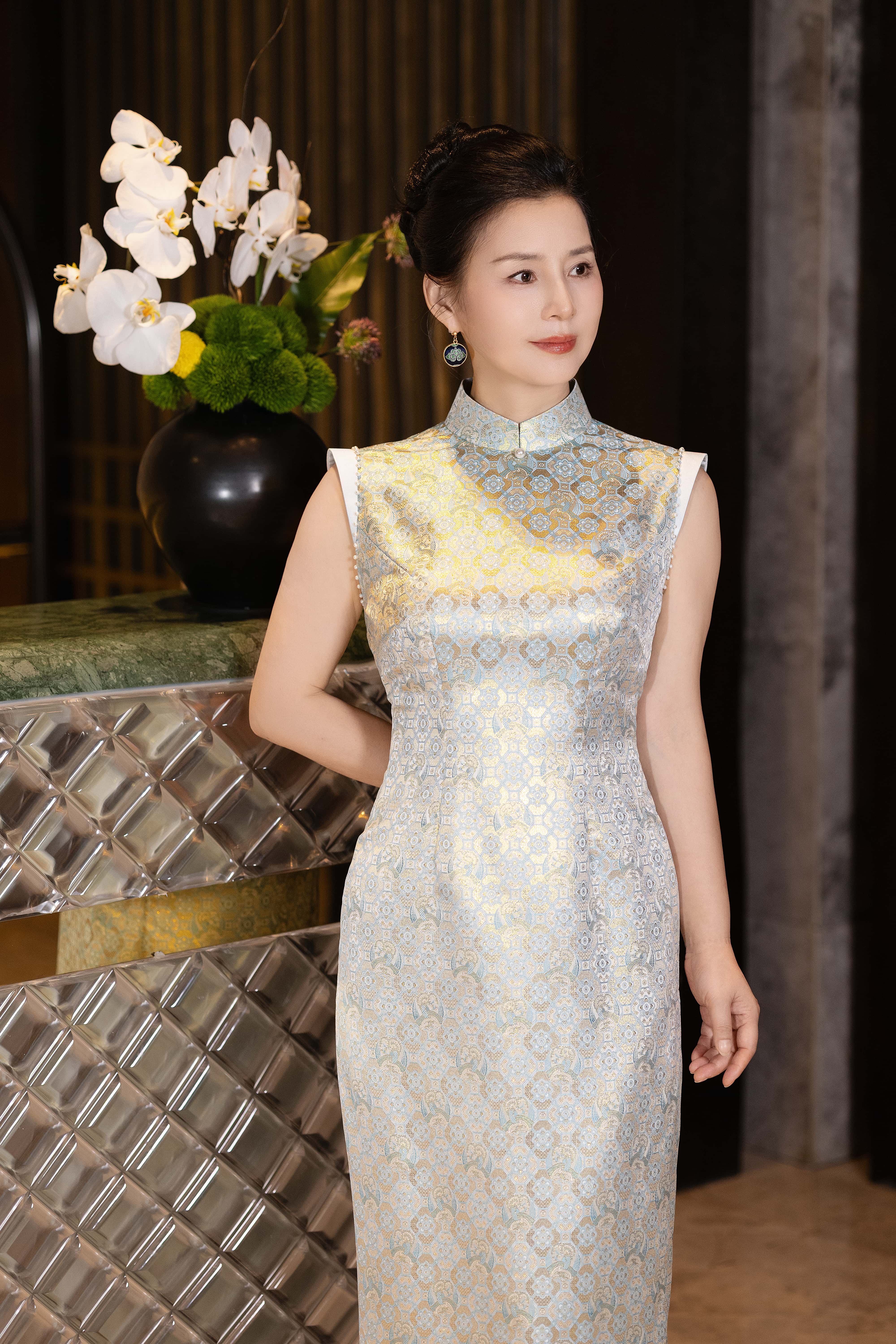 新中式礼服整体造型展示