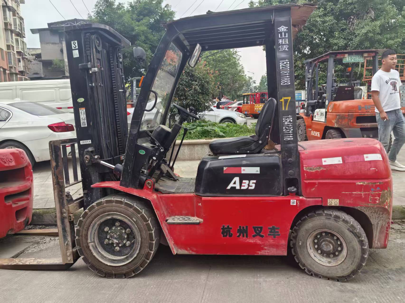叉车
