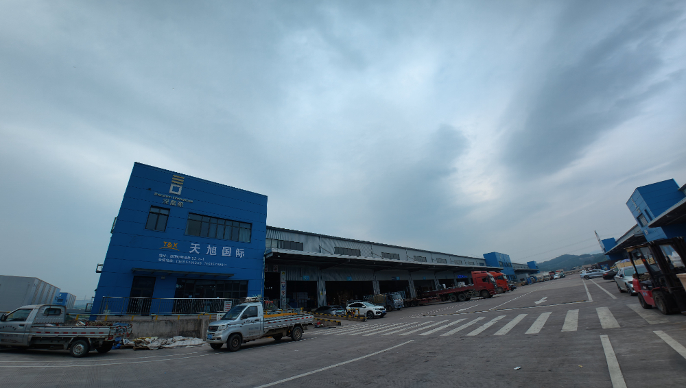 跨境物流运输车队