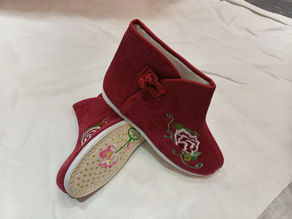 女中筒靴红.jpg