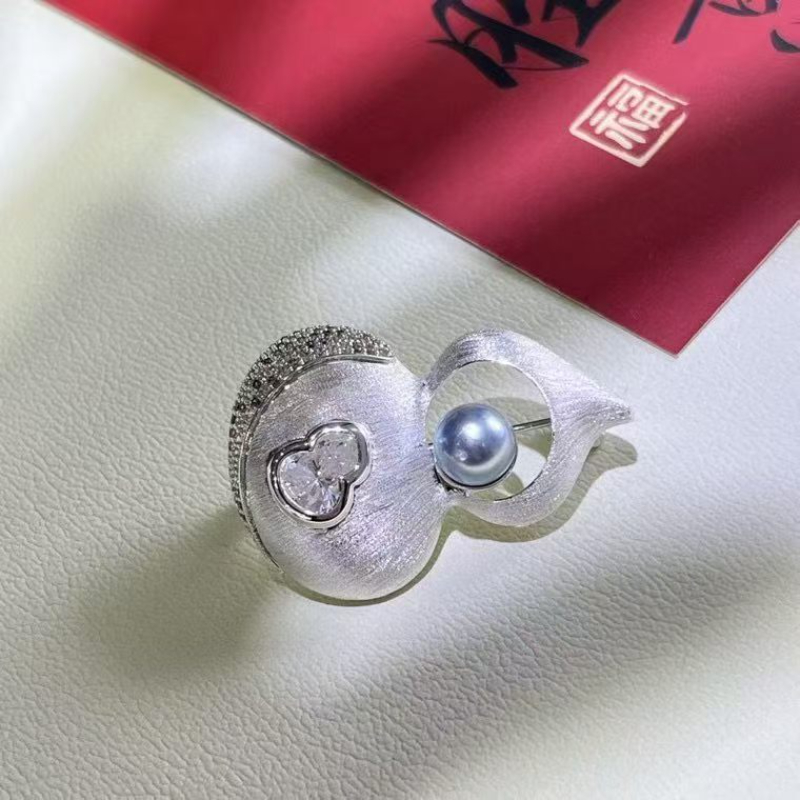 【葫芦纳福】冷光黑珍珠胸针