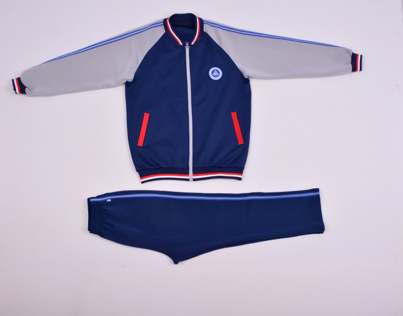 中小学生运动校服