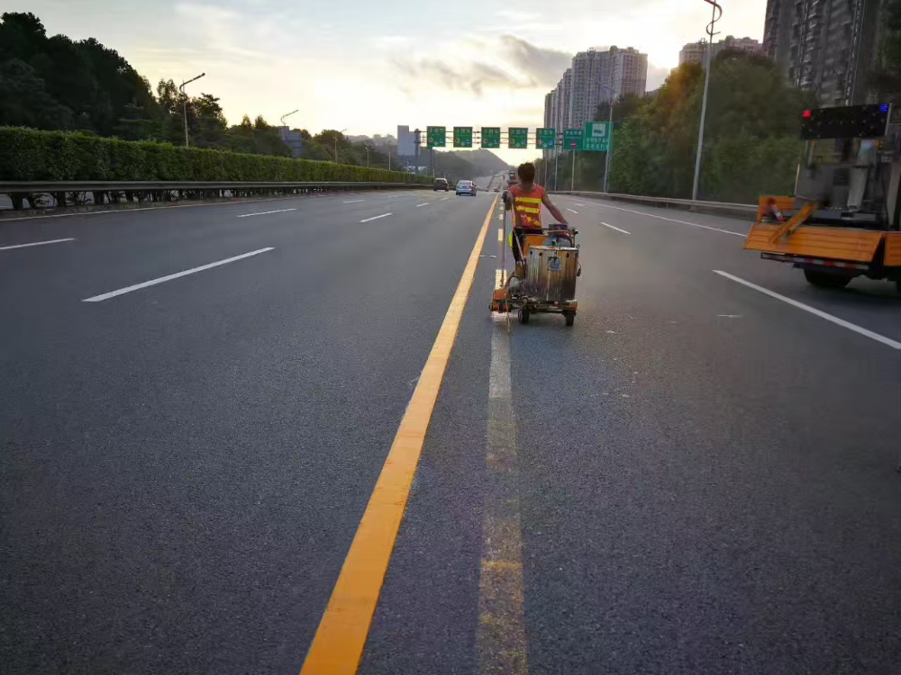 市政道路划线施工