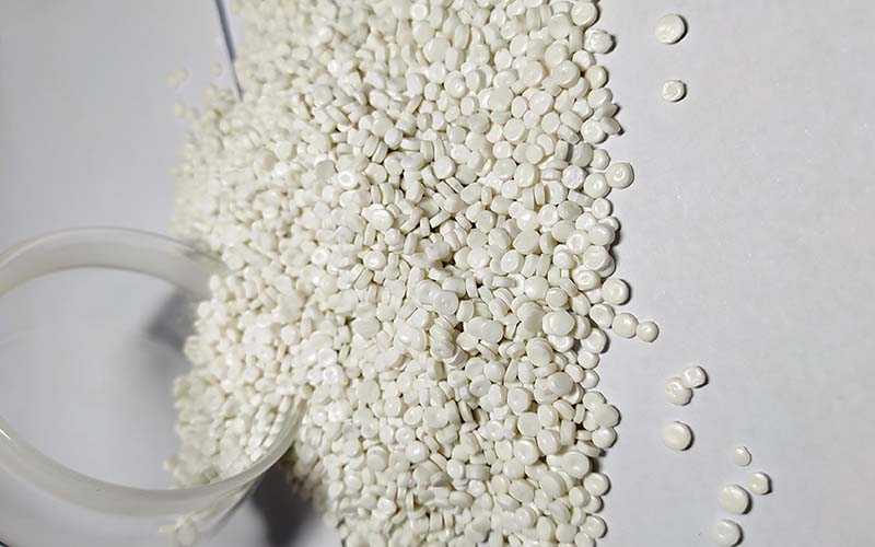 一级HDPE白色再生颗粒中空吹塑挤塑专用料 (14).jpg