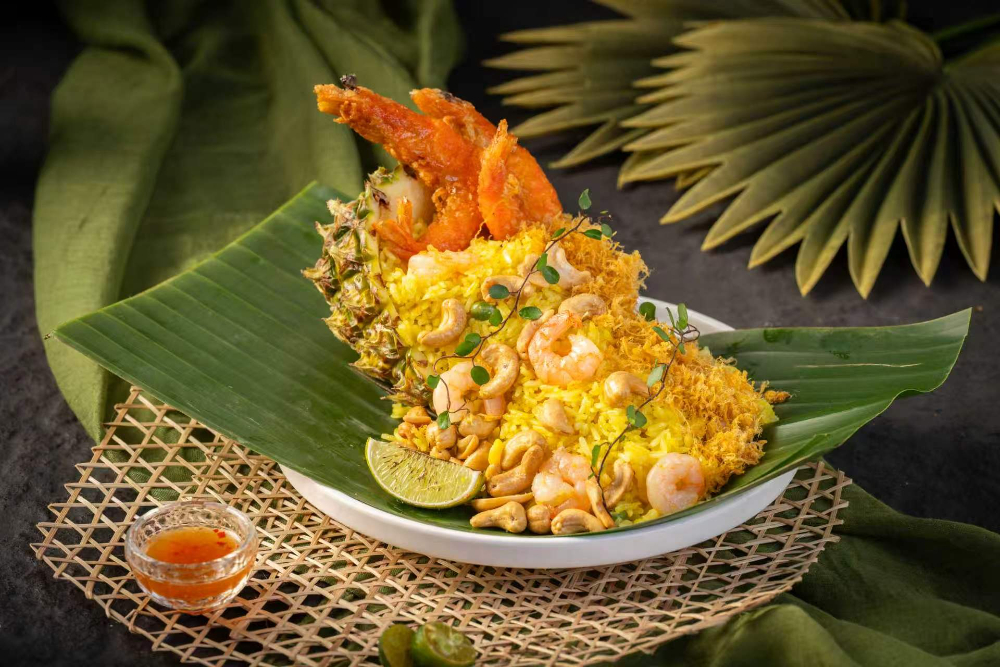 菠萝海鲜炒饭