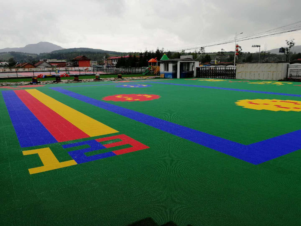 悬浮地板
