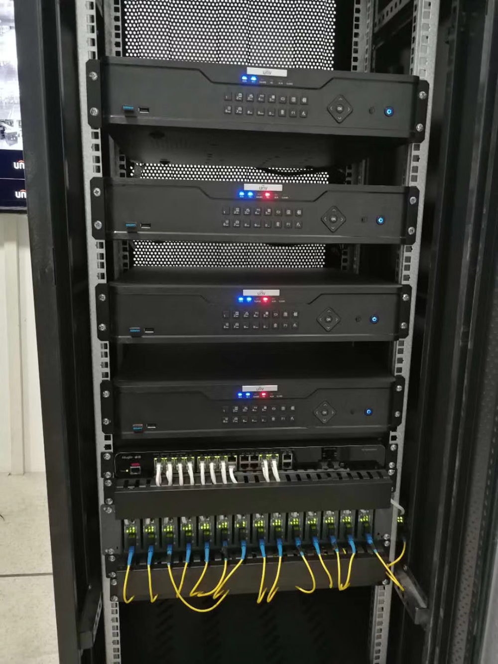 宇视 UNV NVR 网络硬盘录像机-联朋电子.jpg