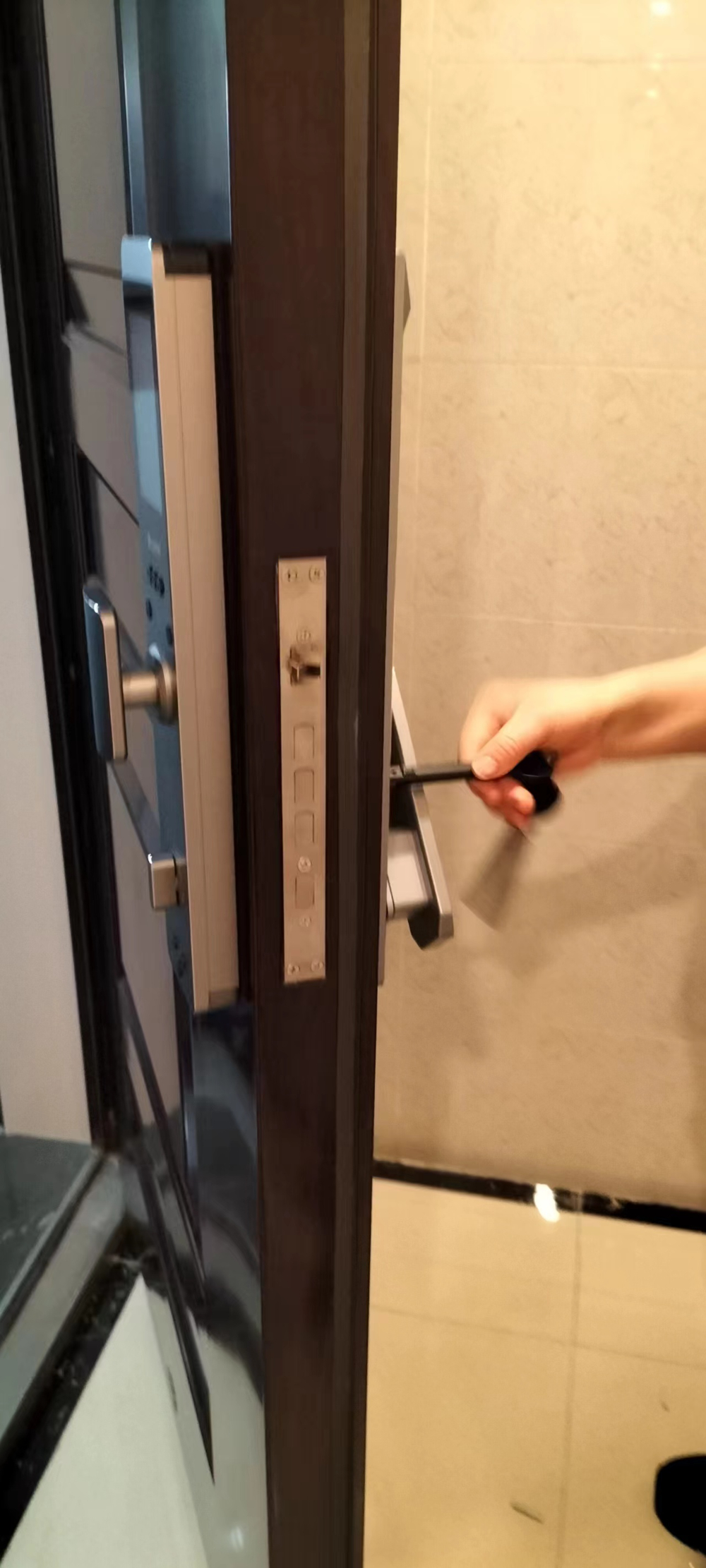防盗门开锁