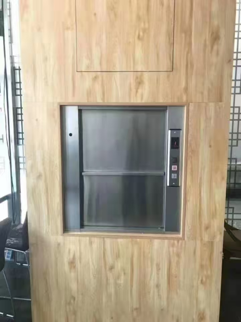 传菜电梯
