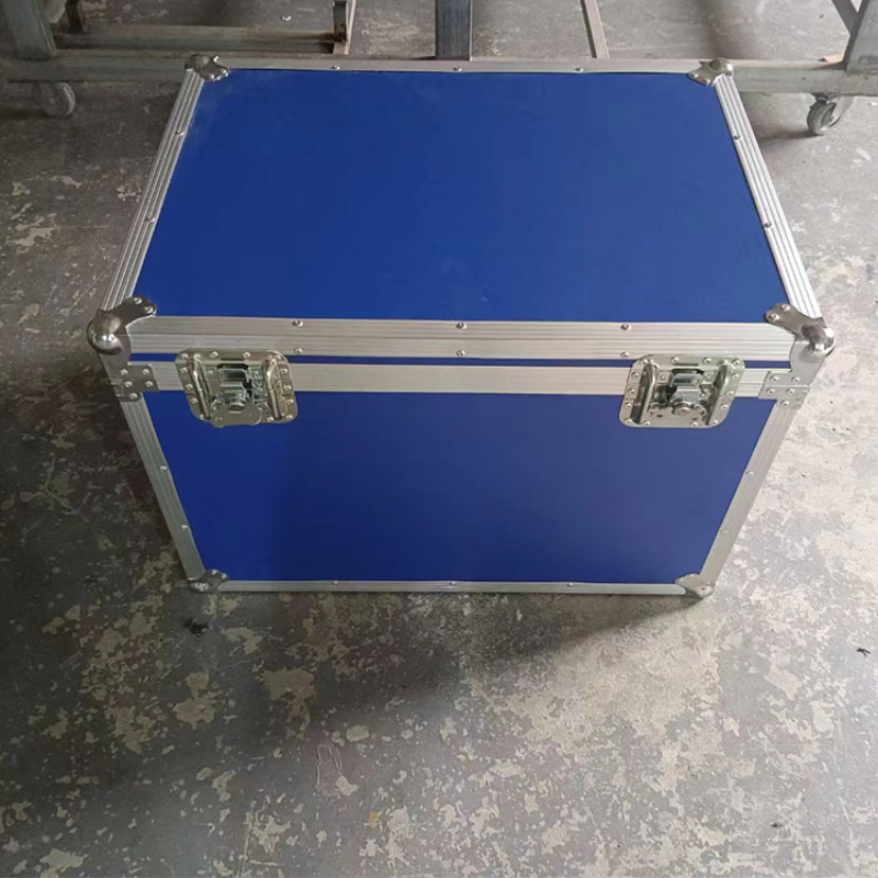 剧院道具箱