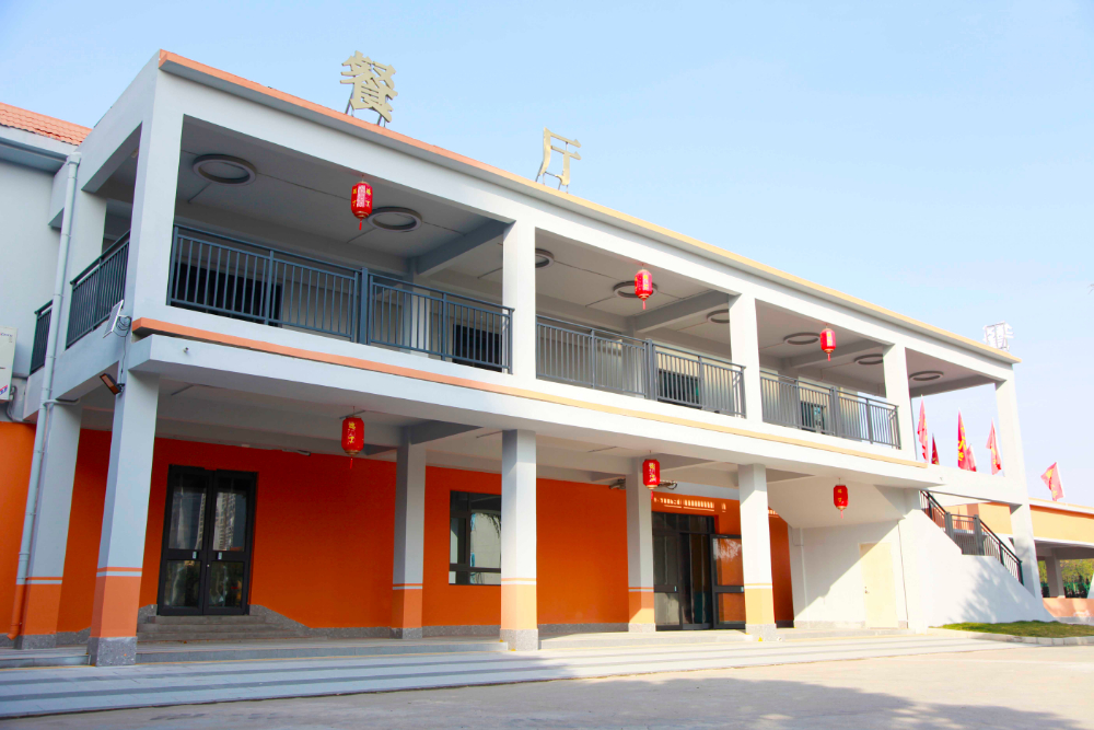 管城站学校餐厅 - 学校